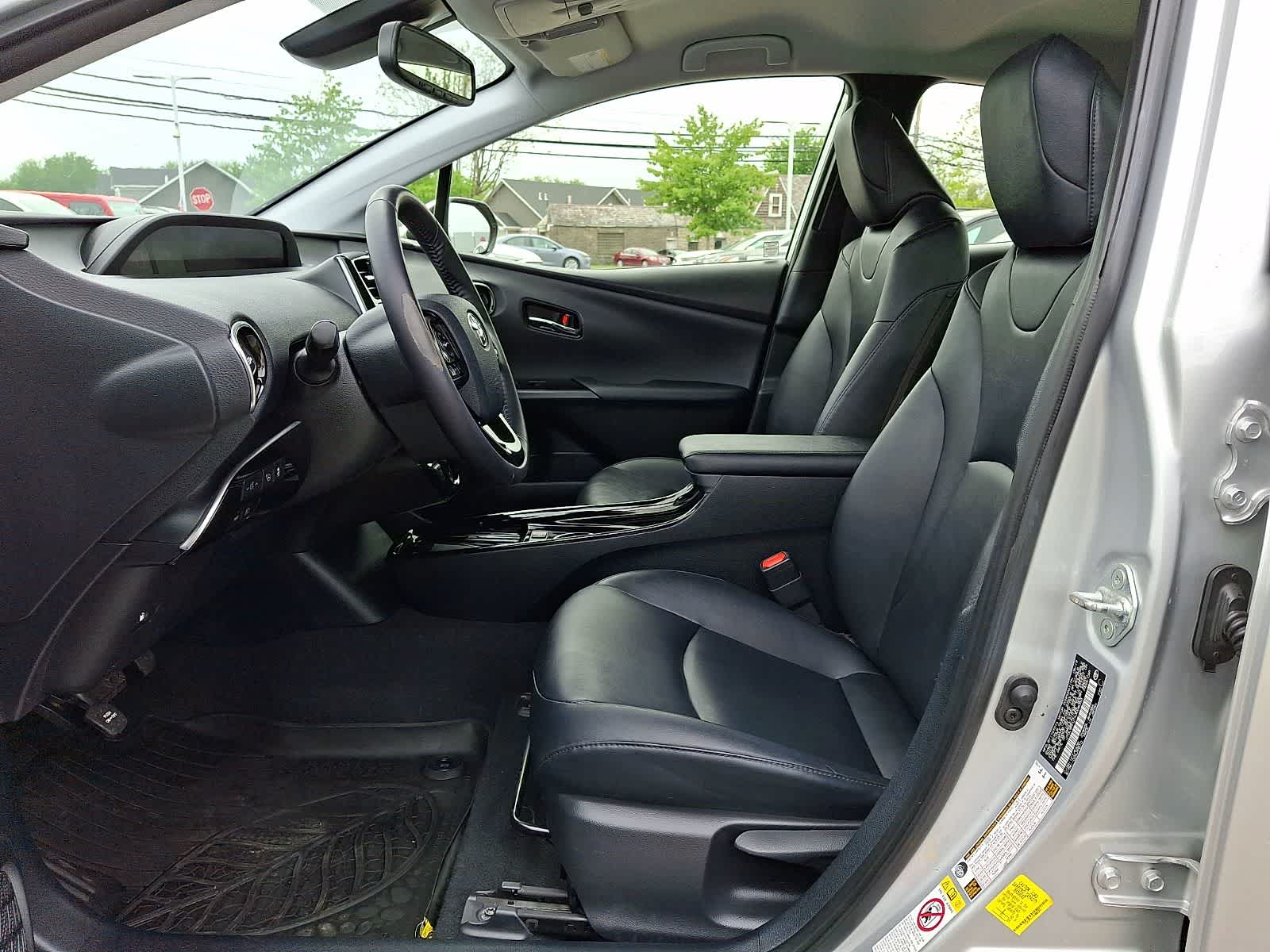 Thumbnail: 2019 Toyota Prius - 16