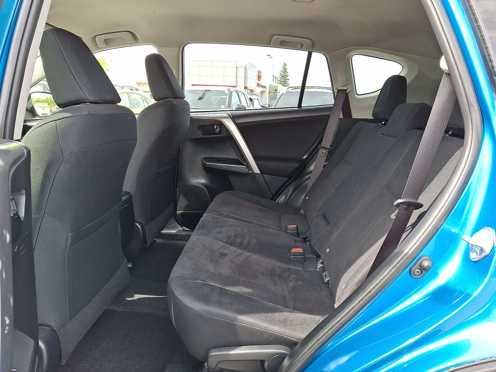 Thumbnail: 2016 Toyota RAV4 - 12