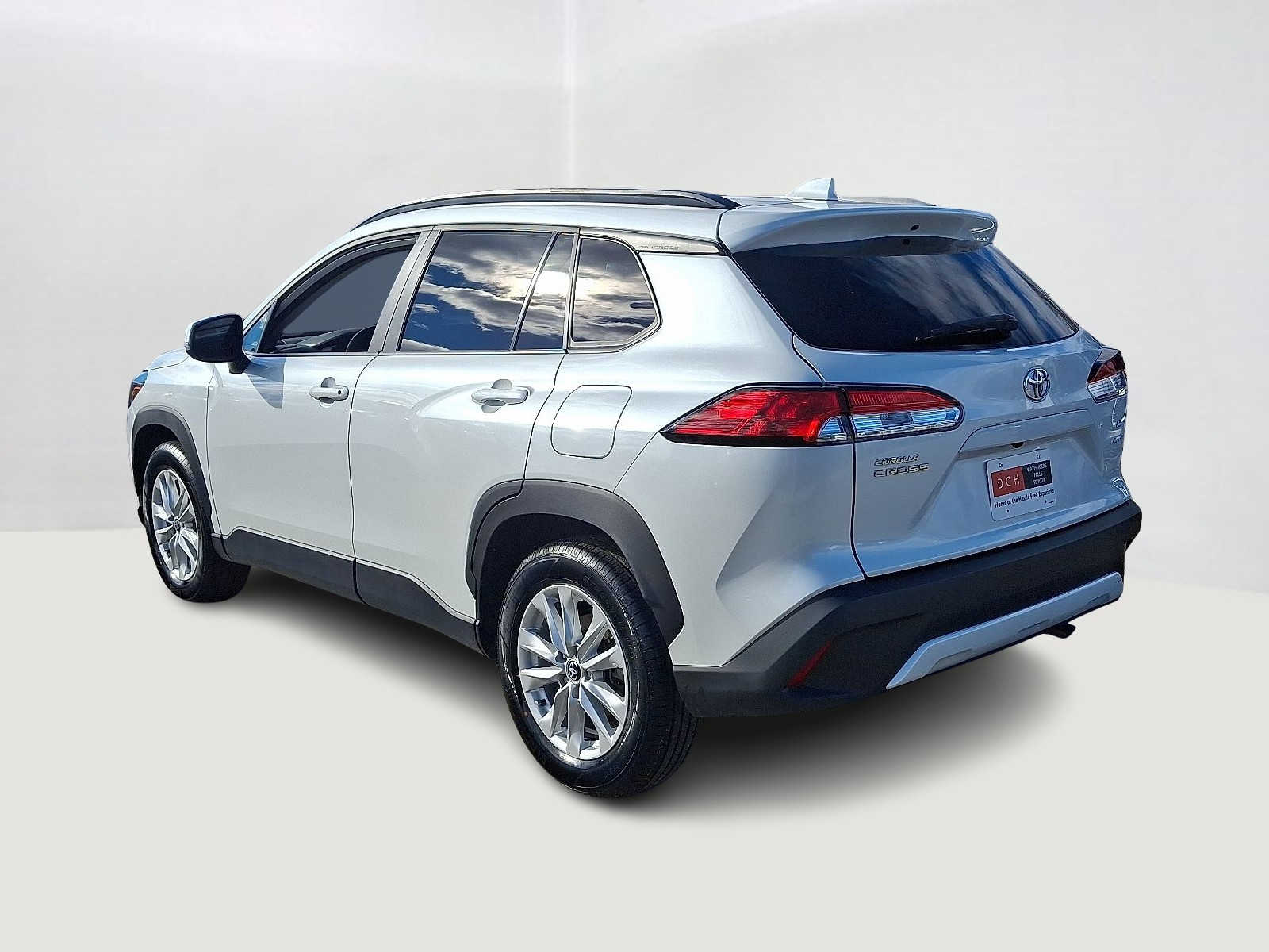 Thumbnail: 2022 Toyota Corolla Cross - 9