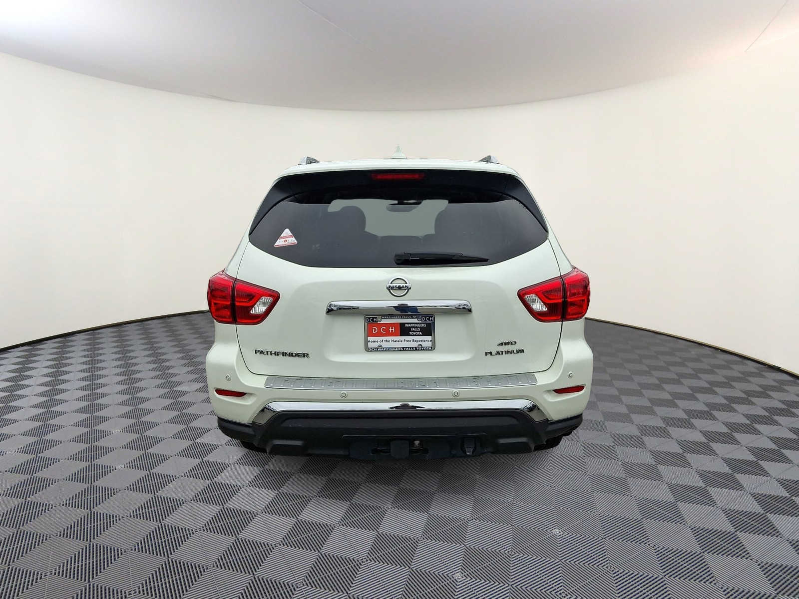 Thumbnail: 2020 Nissan Pathfinder - 6
