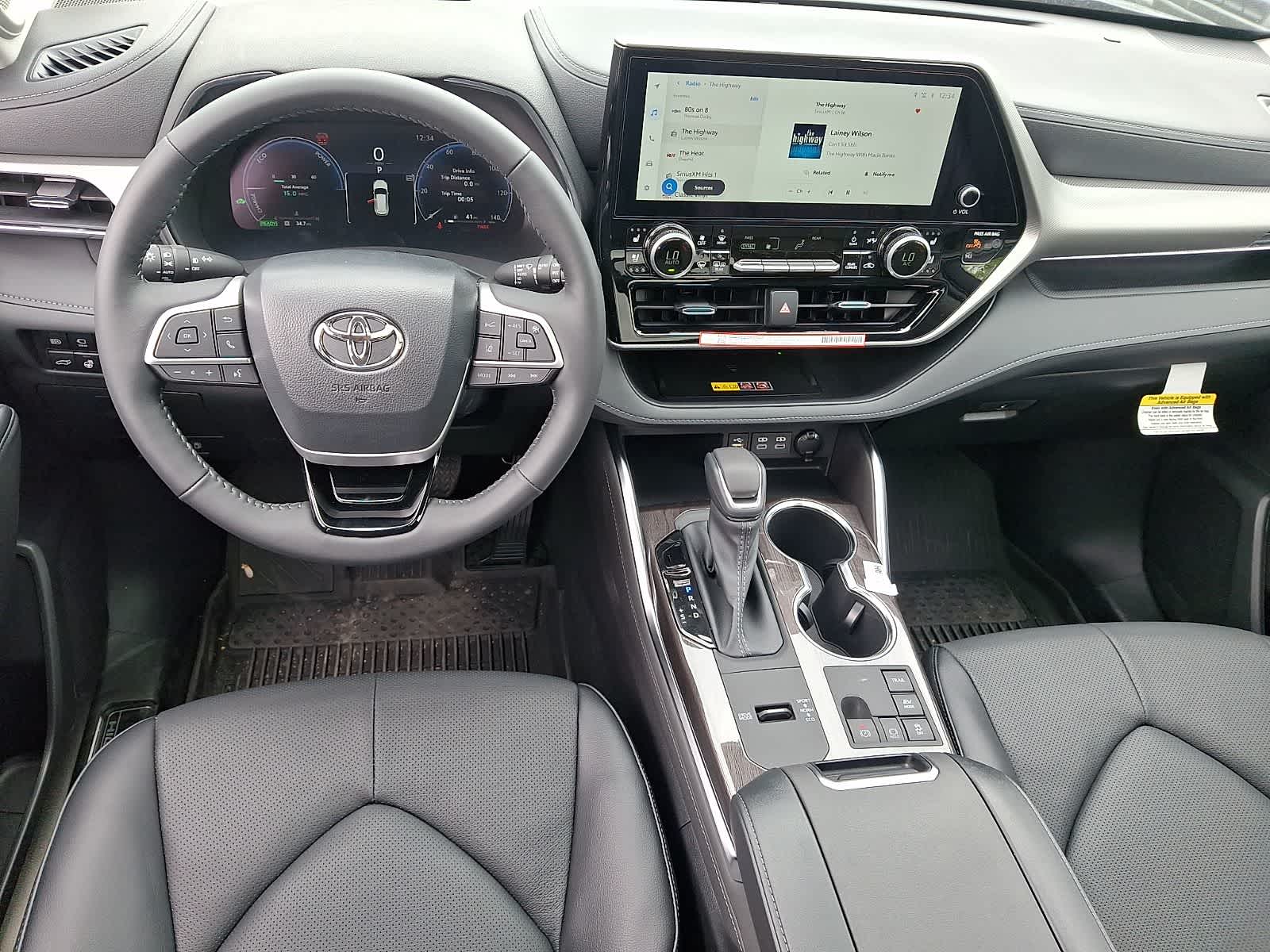 Thumbnail: 2026 Toyota Highlander - 10