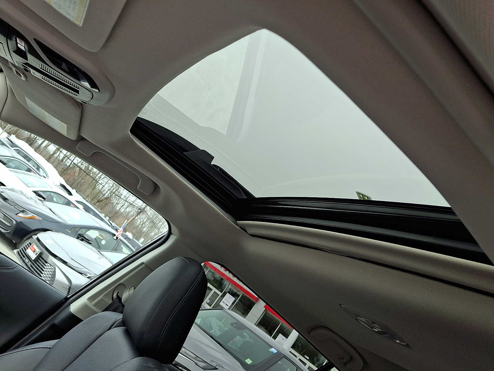 Thumbnail: 2025 Subaru Outback - 15