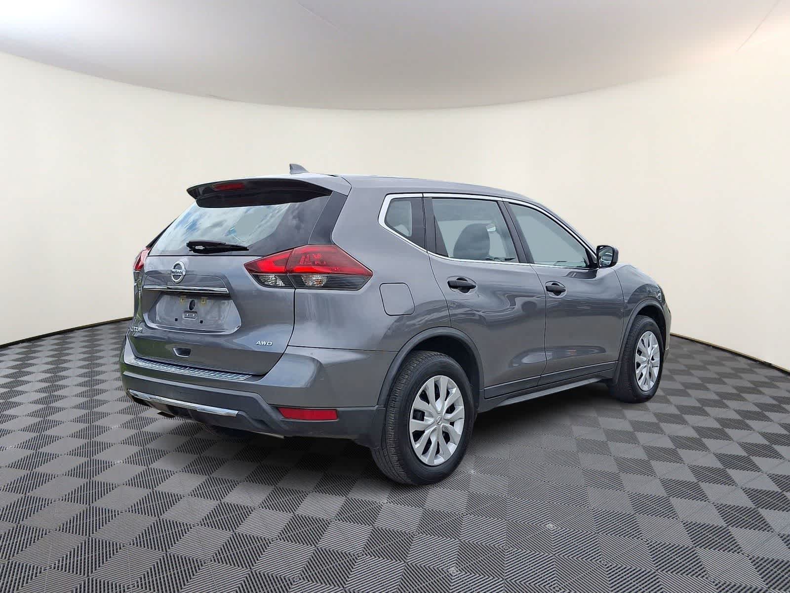 Thumbnail: 2018 Nissan Rogue - 5