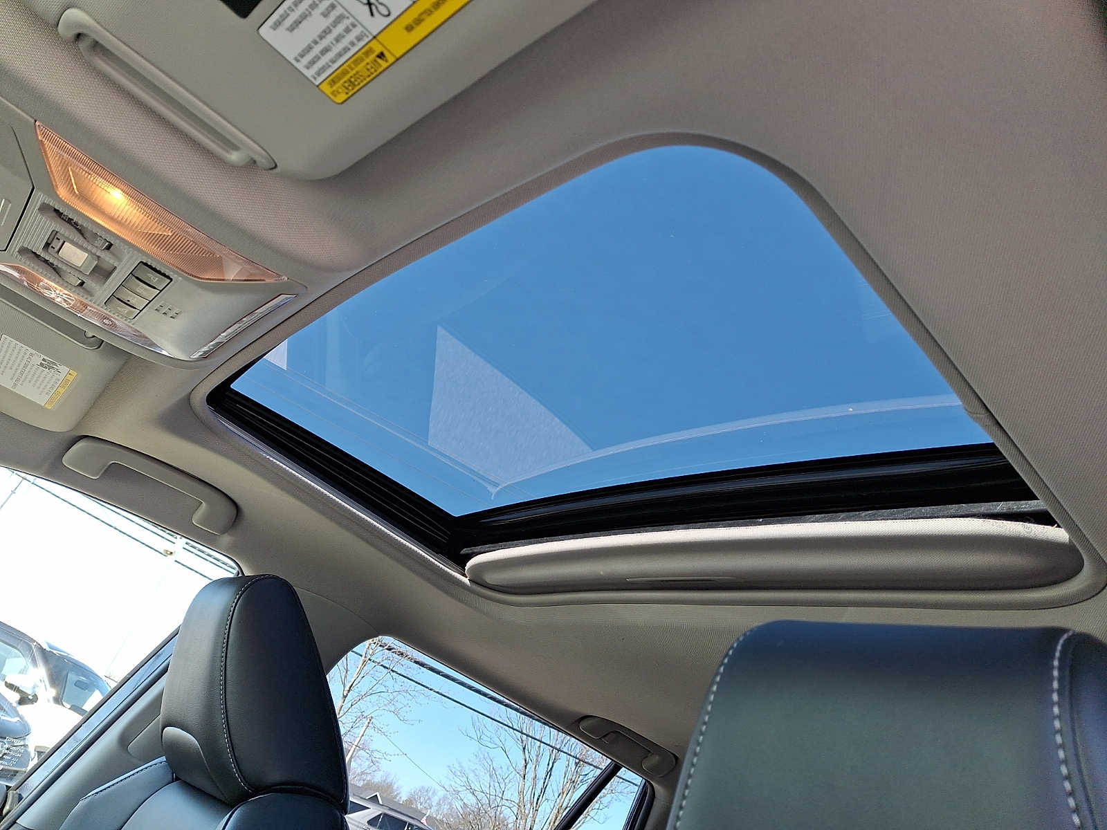 Thumbnail: 2021 Toyota RAV4 - 17