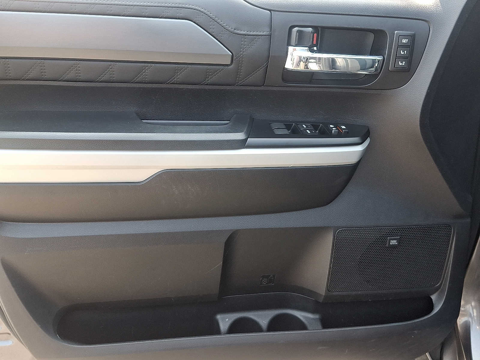 2020 Toyota Tundra Platinum 15