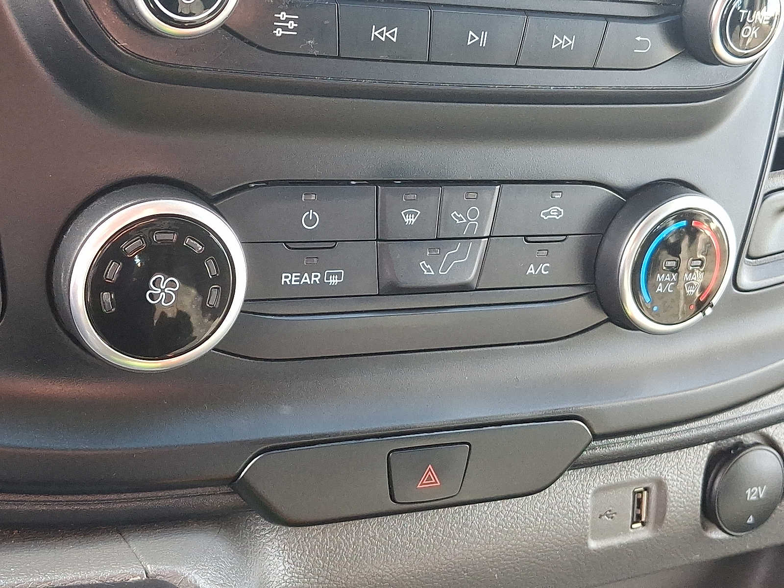 Thumbnail: 2023 Ford Transit Series - 15