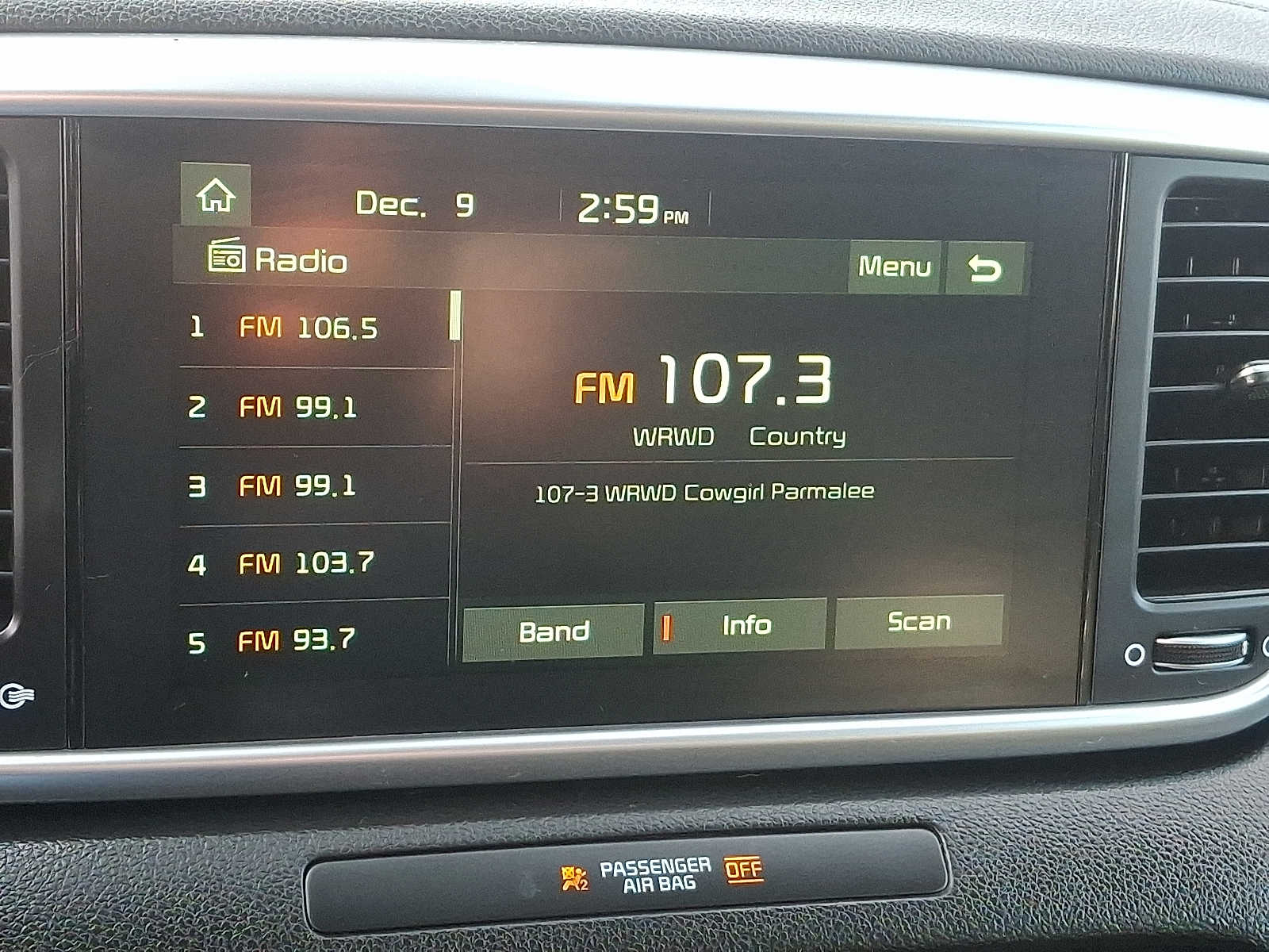 Thumbnail: 2022 Kia Sportage - 17