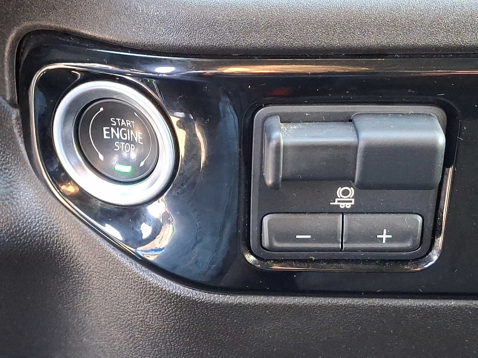 Thumbnail: 2025 Chevrolet Silverado 1500 - 24