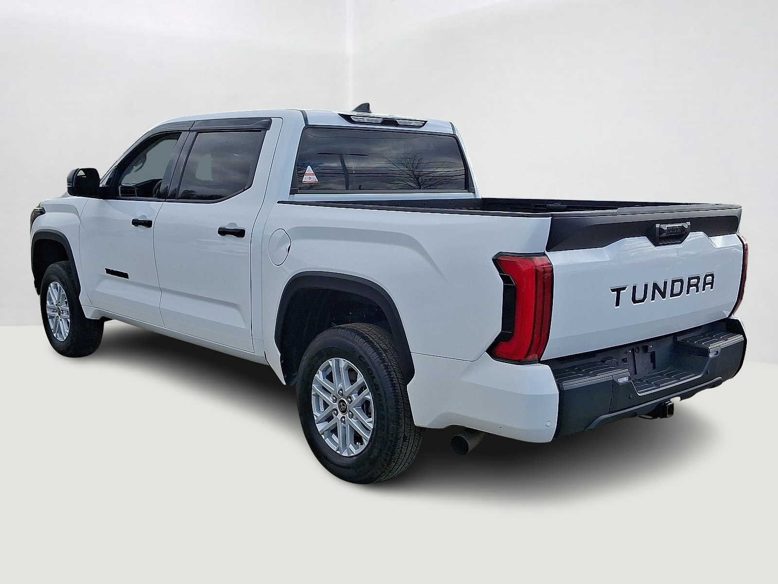Thumbnail: 2022 Toyota Tundra - 8