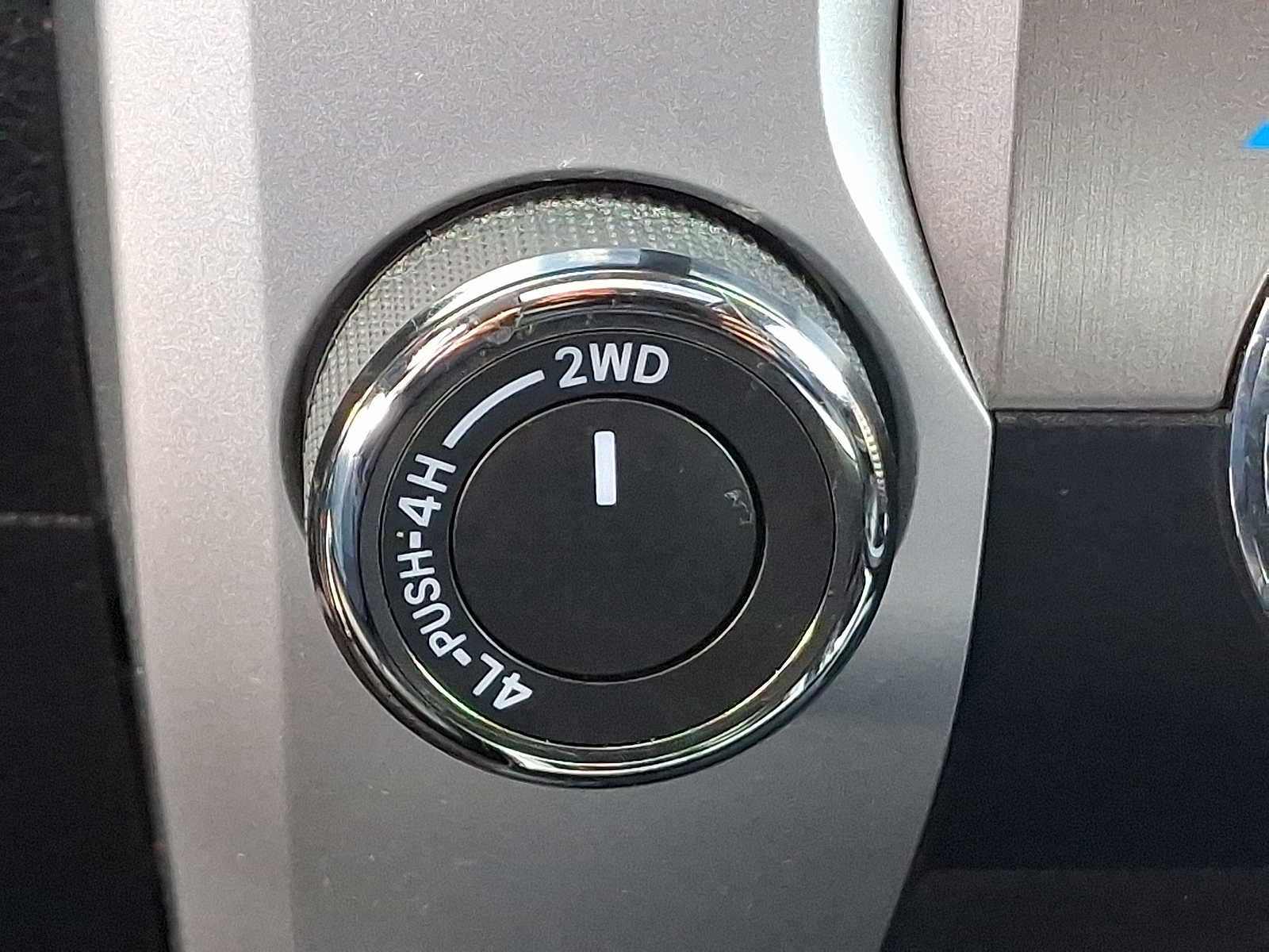 Thumbnail: 2020 Toyota Tundra - 28