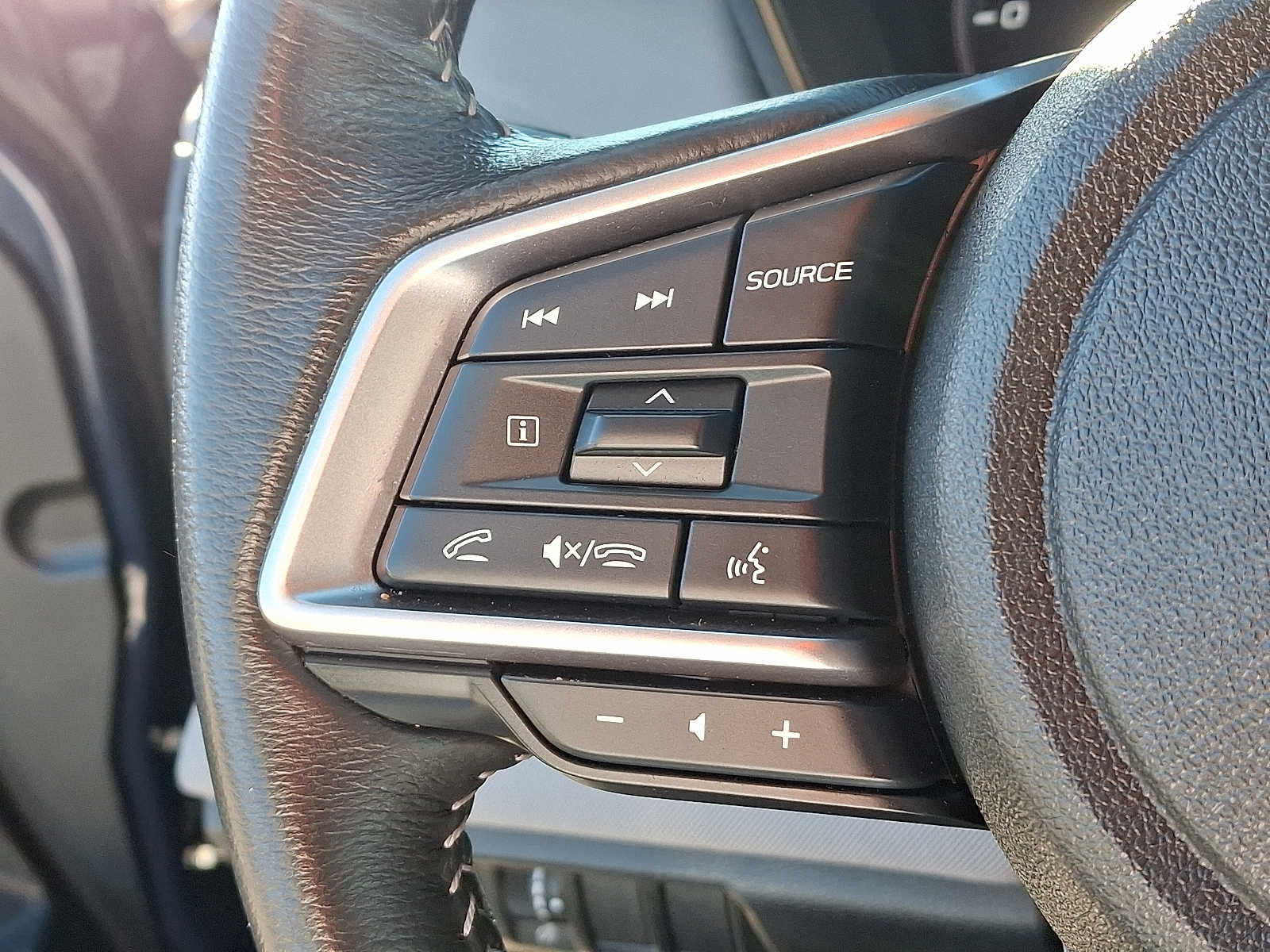 Thumbnail: 2023 Subaru Legacy - 21