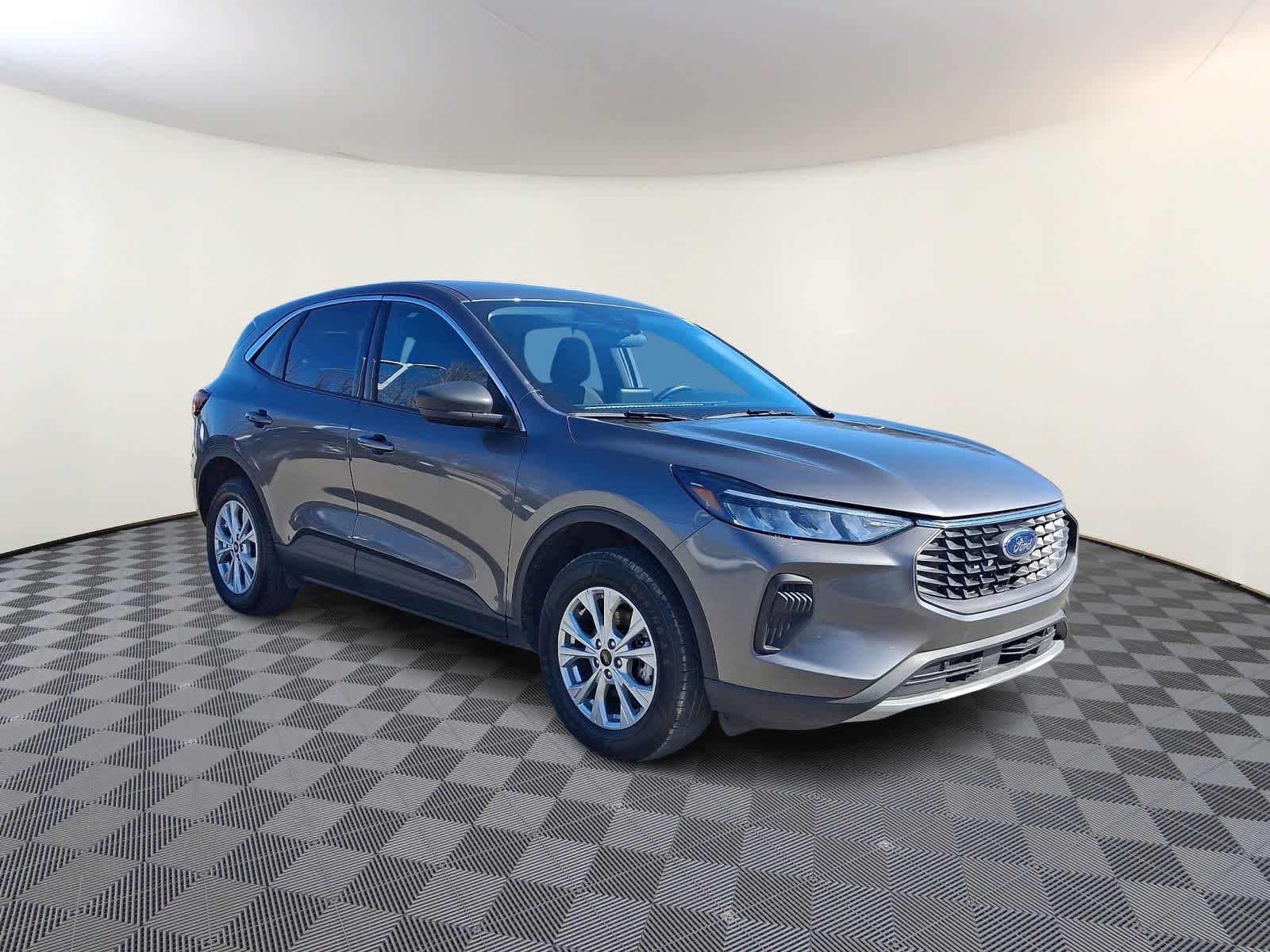 Thumbnail: 2024 Ford Escape - 4