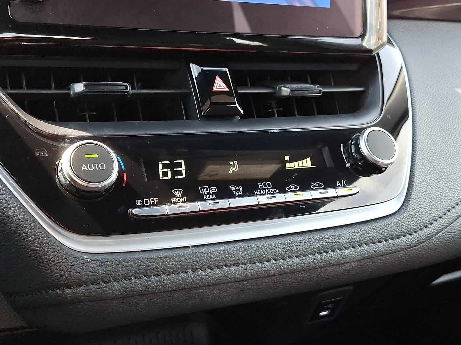 Thumbnail: 2024 Toyota Corolla - 18