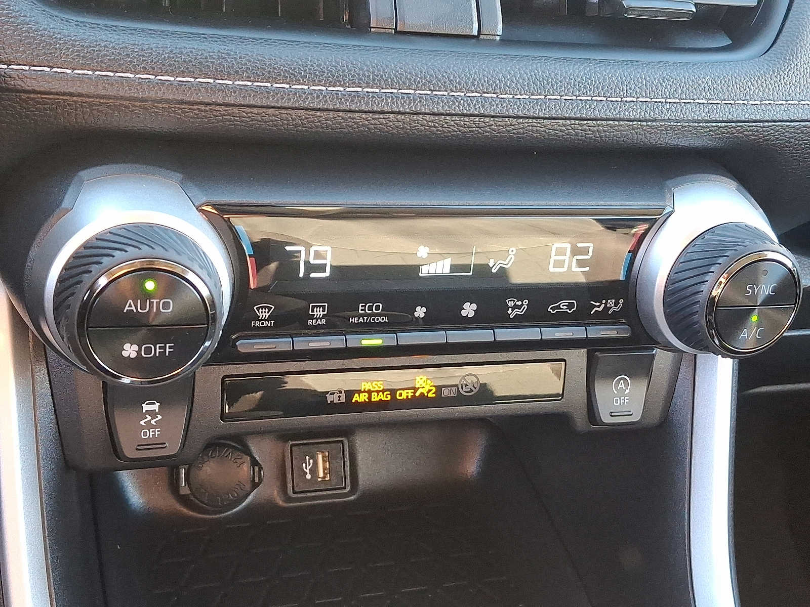 Thumbnail: 2025 Toyota RAV4 - 18