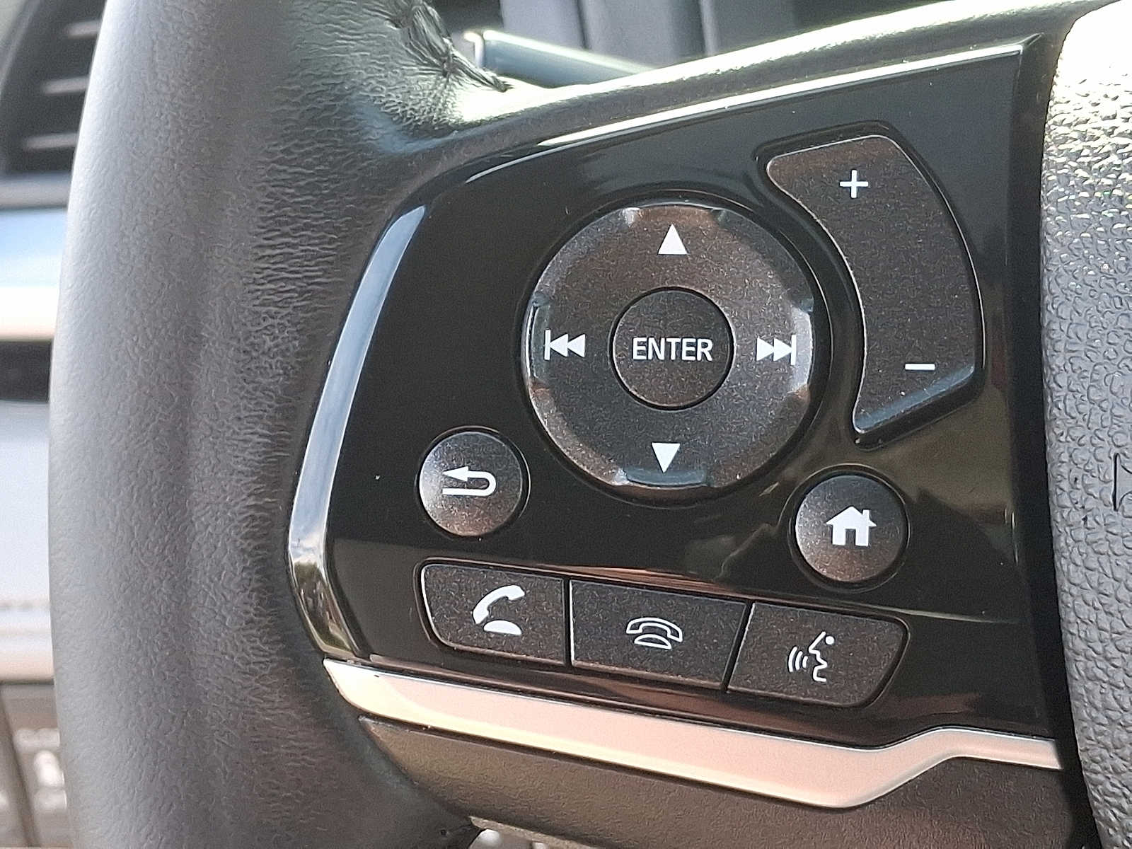 Thumbnail: 2023 Honda Odyssey - 21