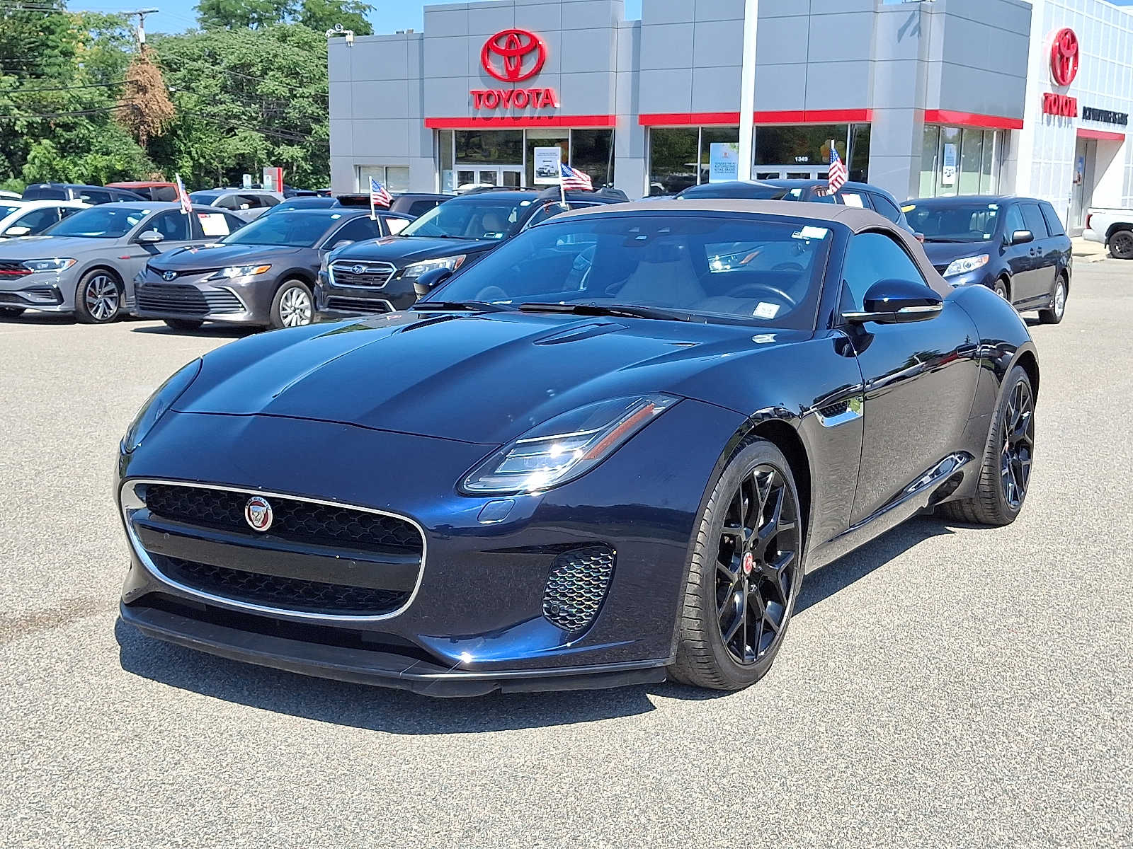Thumbnail: 2020 Jaguar F-Type - 32