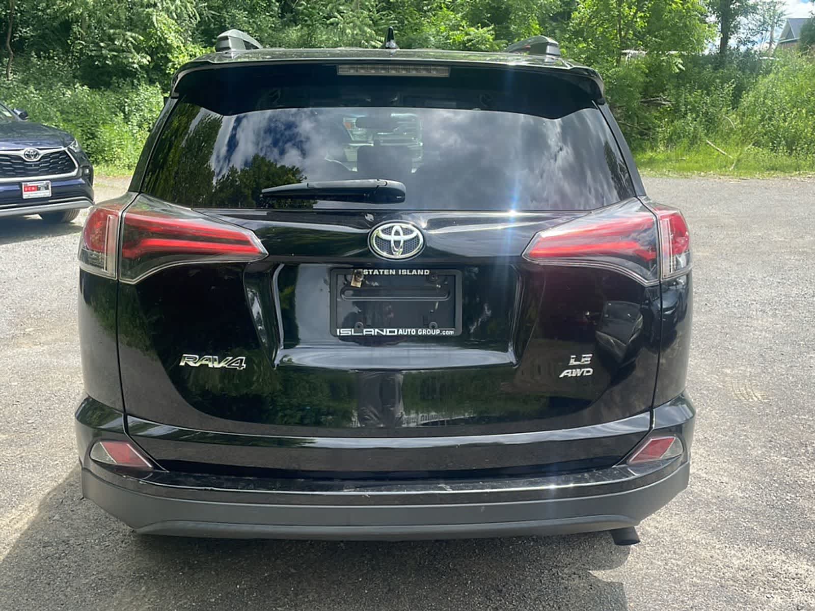 Thumbnail: 2018 Toyota RAV4 - 7