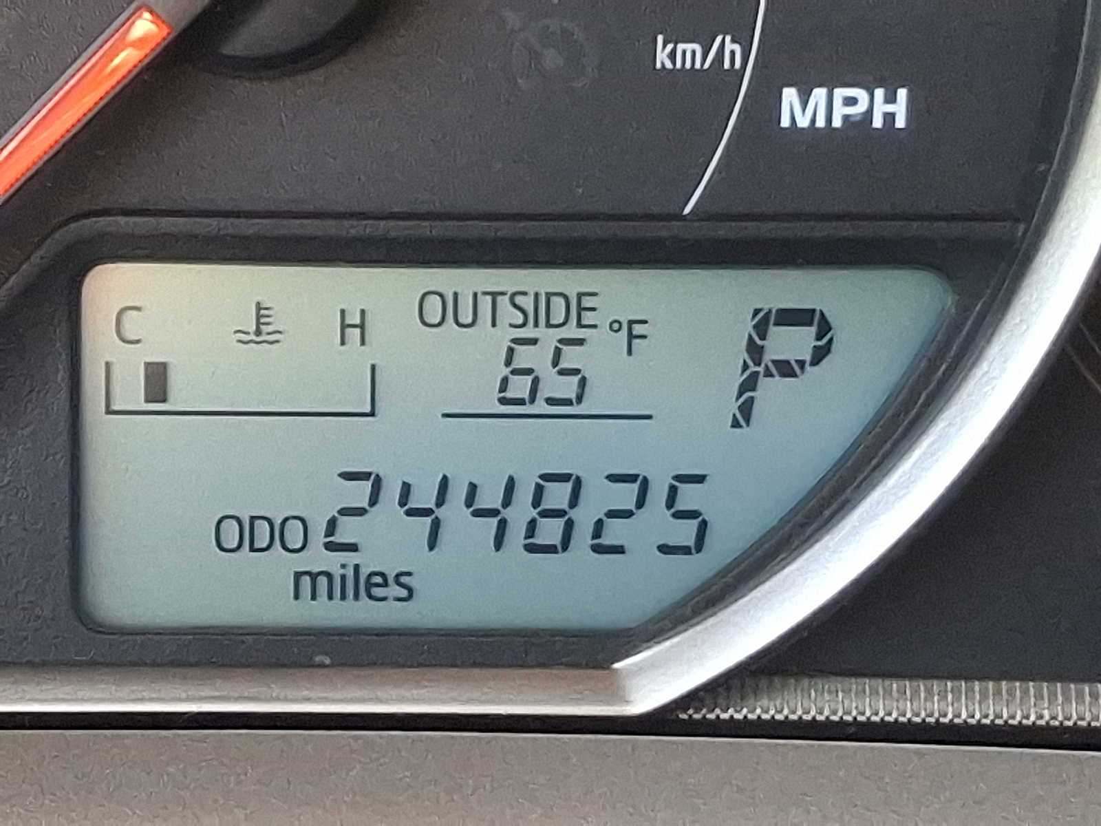 Thumbnail: 2015 Toyota RAV4 - 21