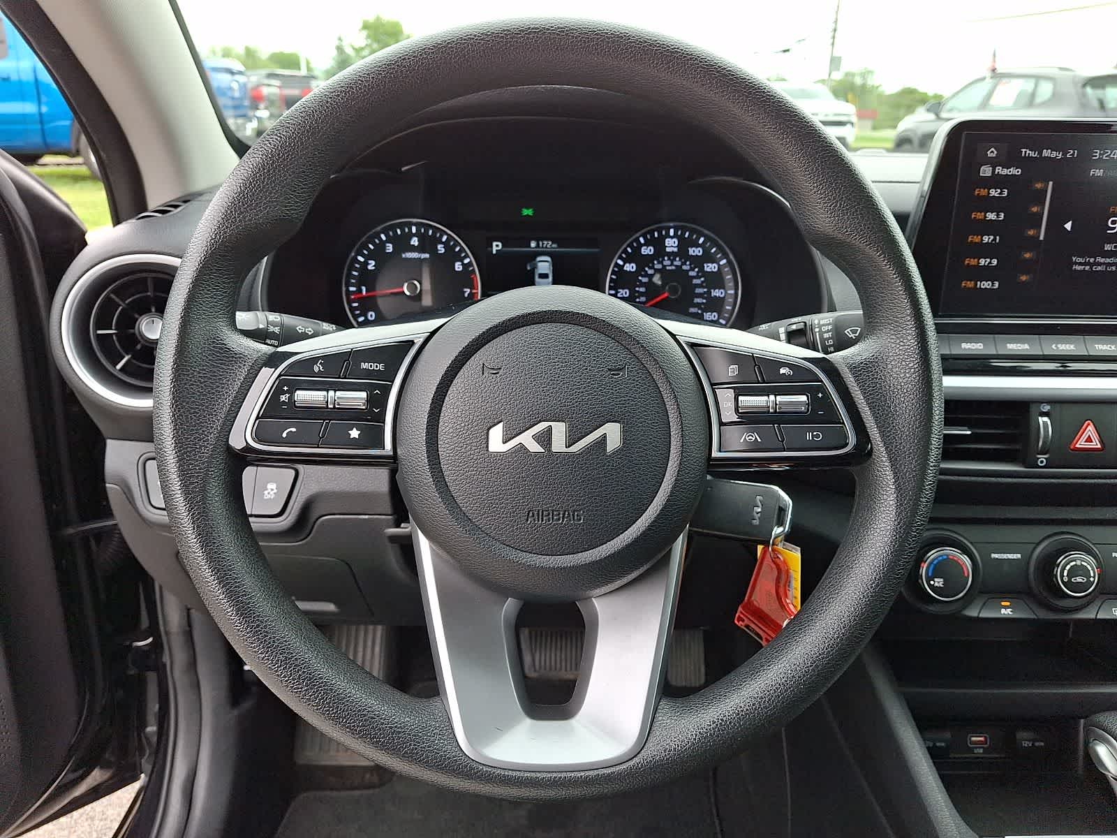 Thumbnail: 2023 Kia Forte - 19