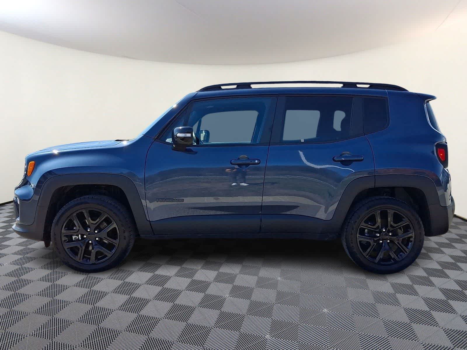 Thumbnail: 2022 Jeep Renegade - 8