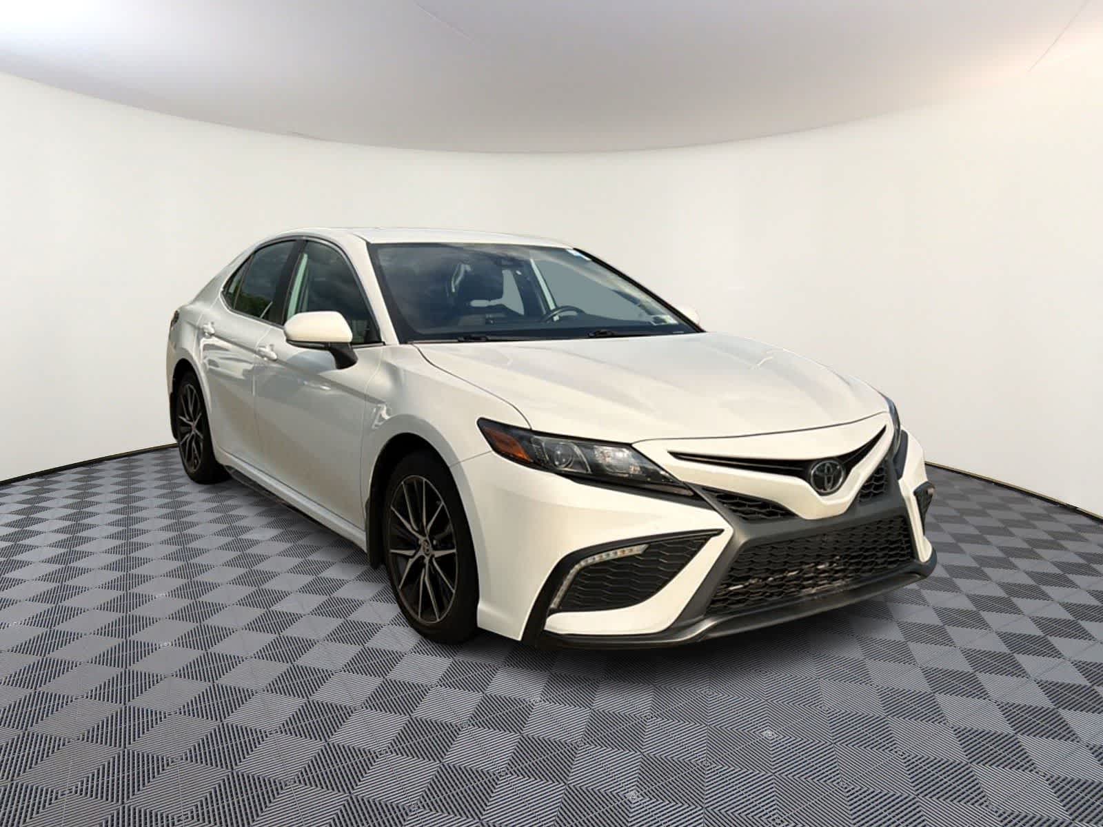 Thumbnail: 2024 Toyota Camry - 5