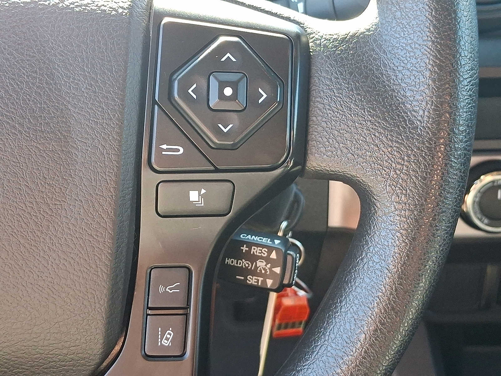 Thumbnail: 2022 Toyota Tacoma - 21