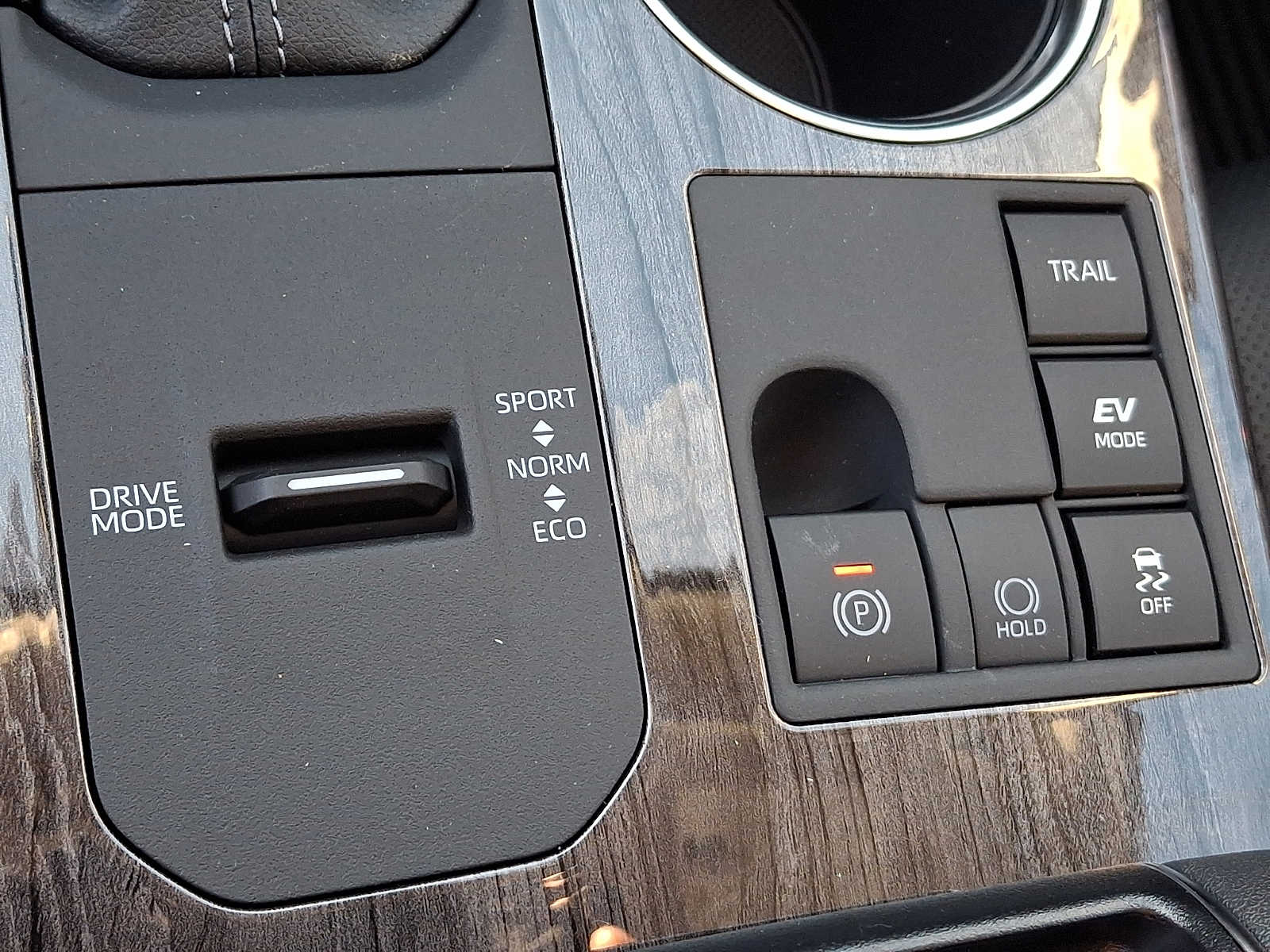 Thumbnail: 2026 Toyota Highlander - 21