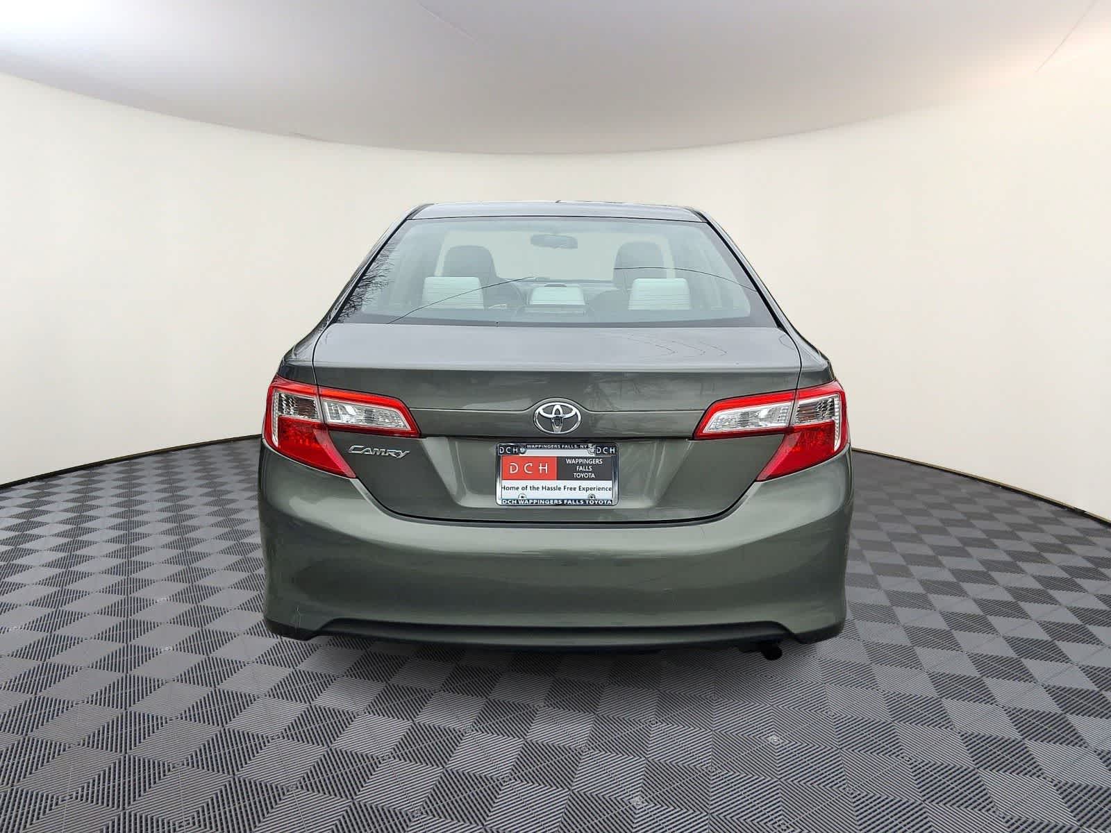 Thumbnail: 2012 Toyota Camry - 7