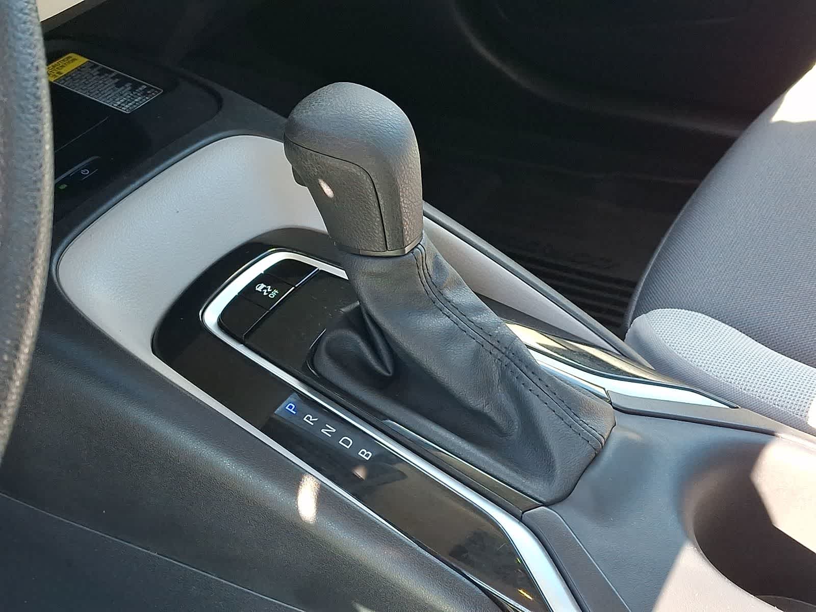 Thumbnail: 2025 Toyota Corolla - 16