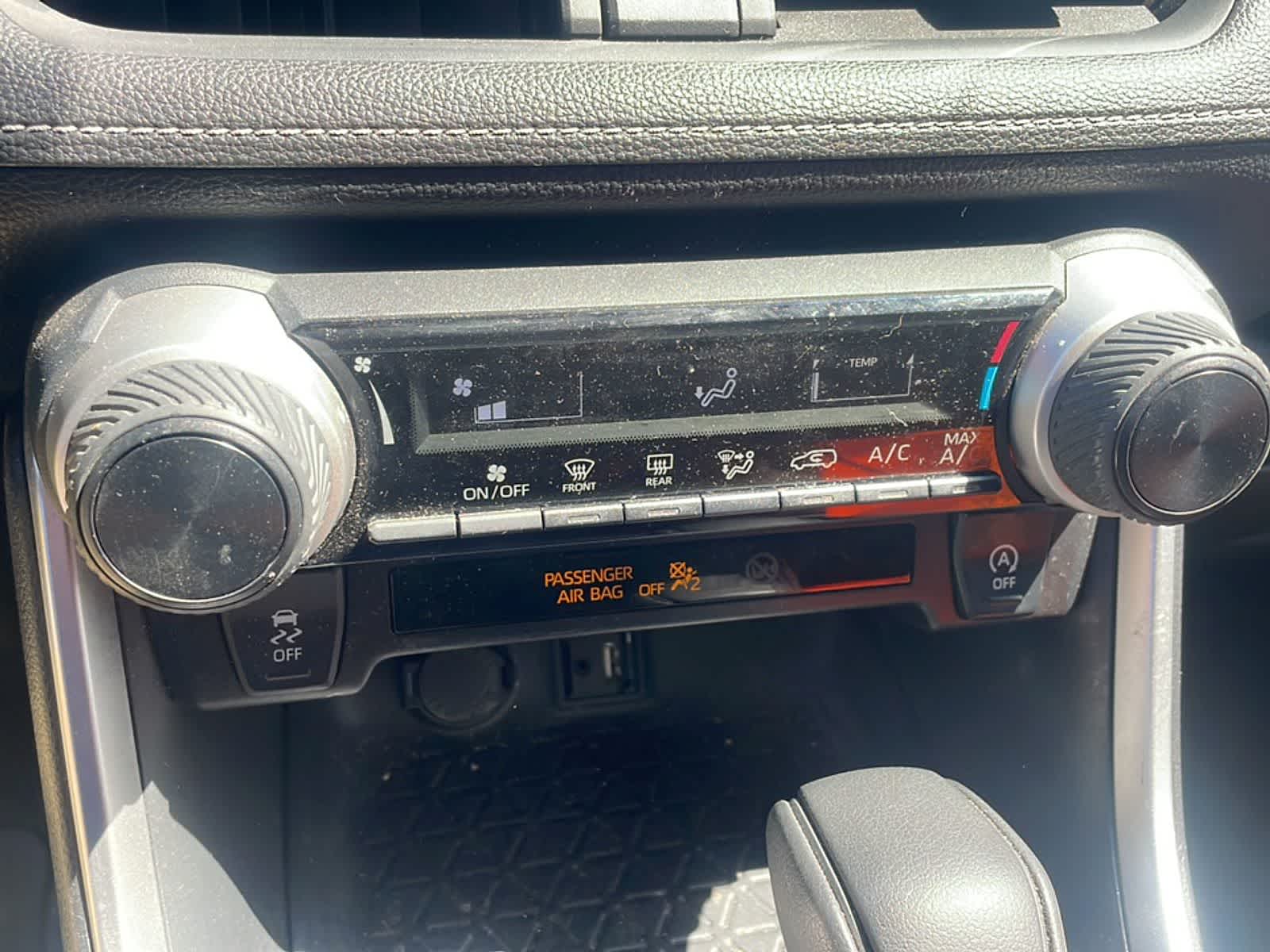 Thumbnail: 2019 Toyota RAV4 - 20