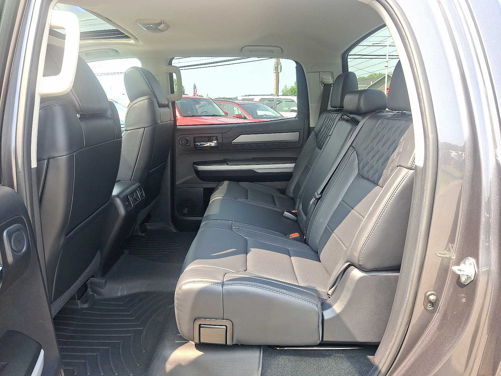 2020 Toyota Tundra Platinum 13