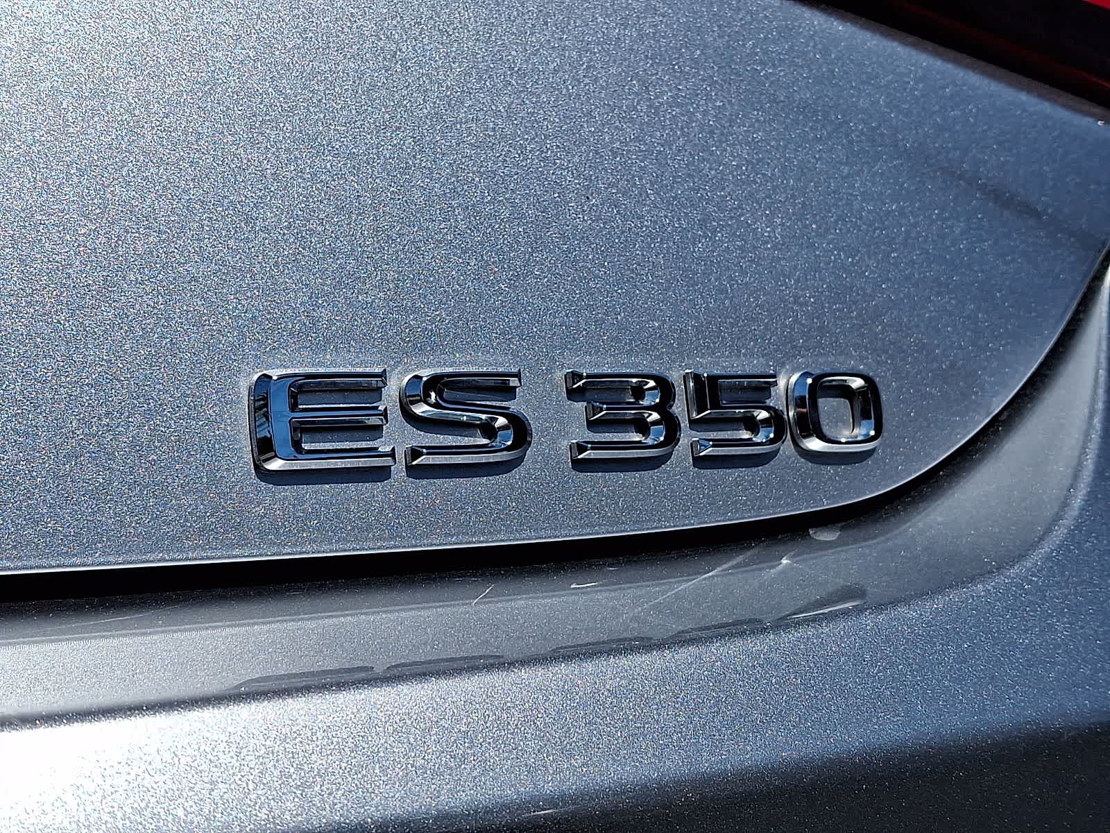 Thumbnail: 2024 Lexus ES - 32