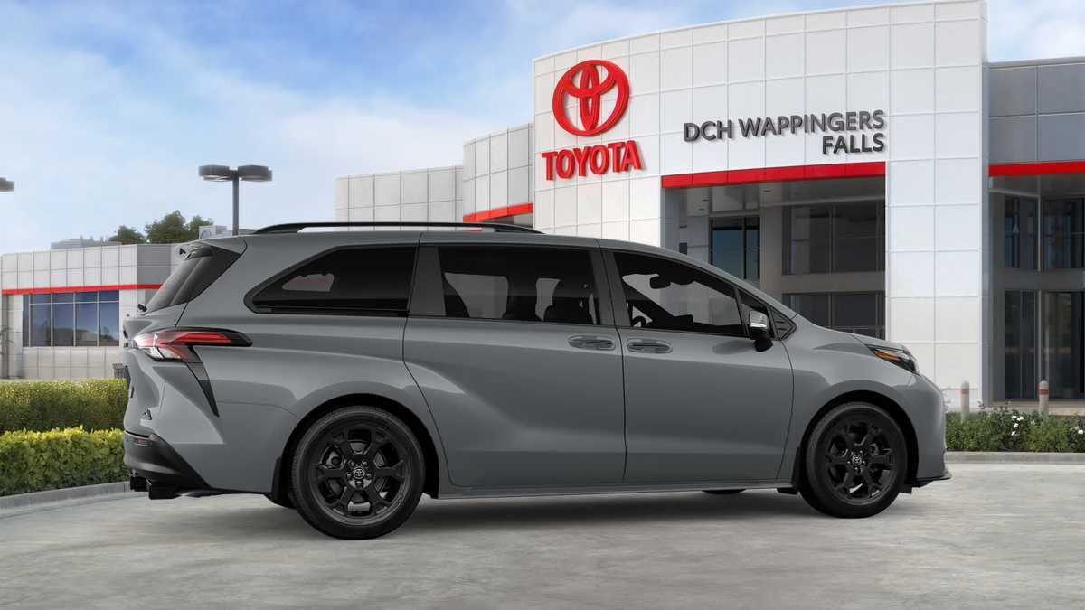 Thumbnail: 2026 Toyota Sienna - 21