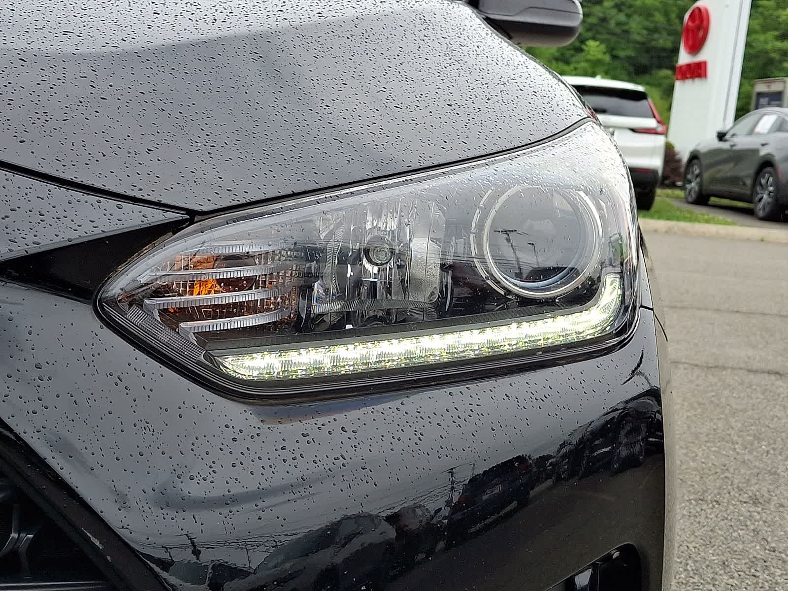 Thumbnail: 2019 Hyundai Veloster - 10