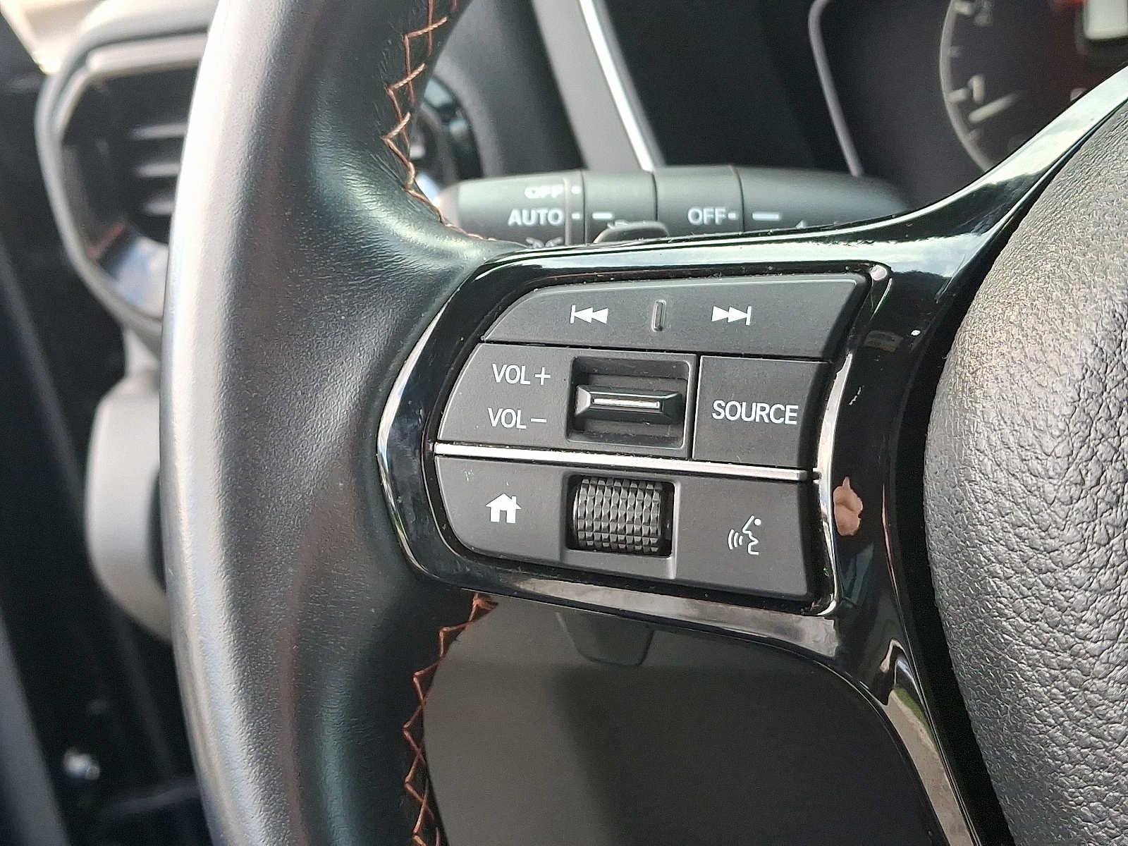 Thumbnail: 2023 Honda Pilot - 22