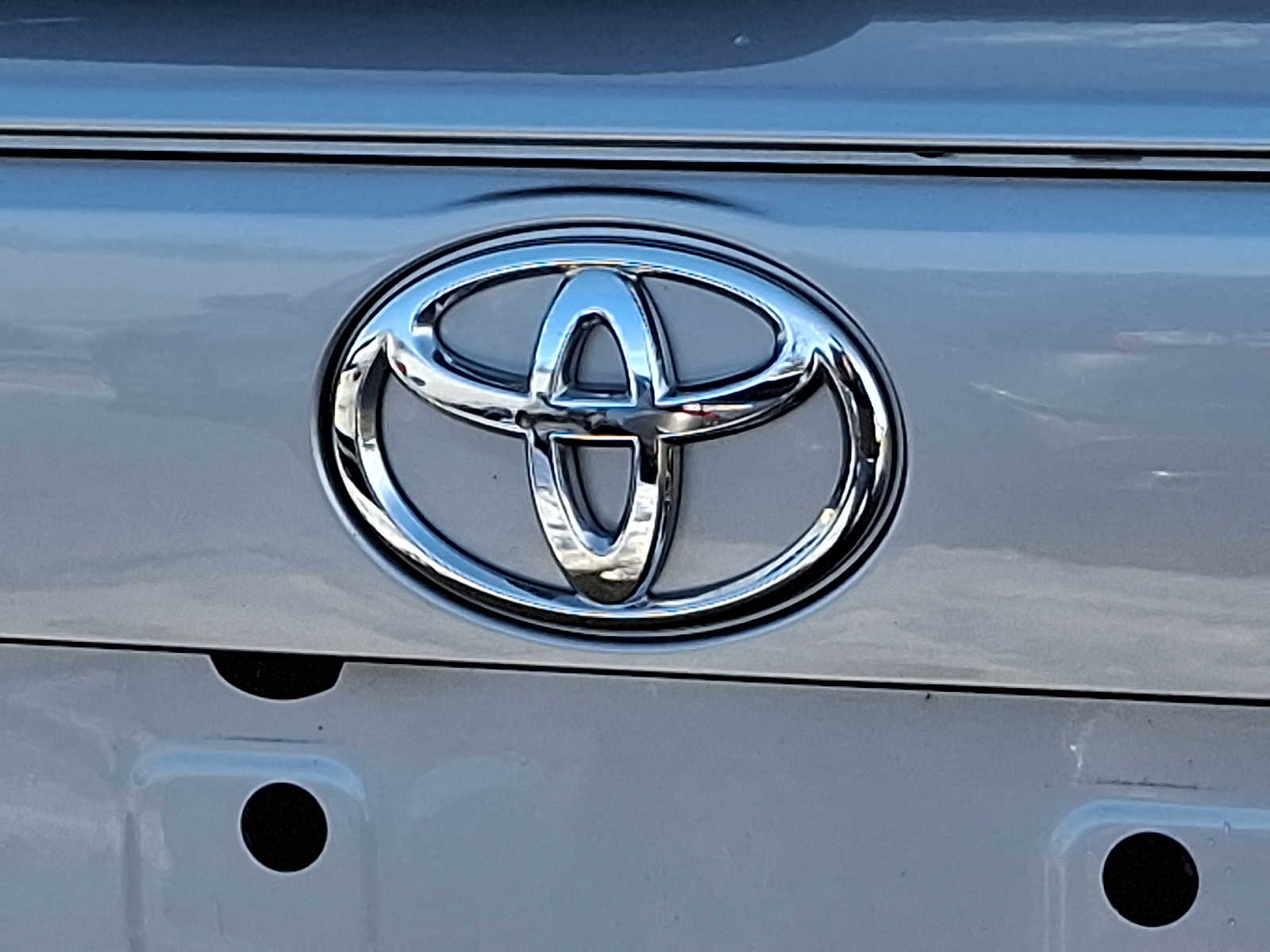 Thumbnail: 2021 Toyota RAV4 - 33