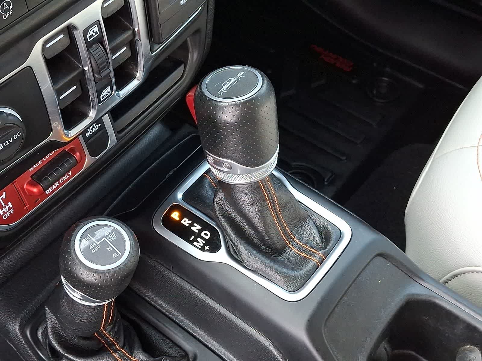 Thumbnail: 2021 Jeep Gladiator - 16