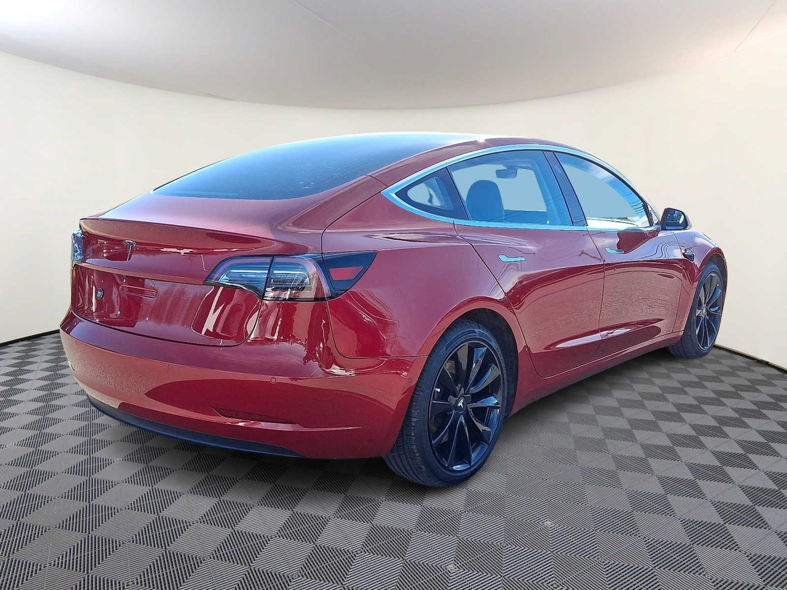 Thumbnail: 2018 Tesla Model 3 - 5