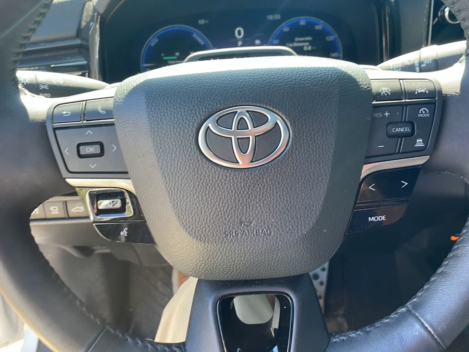Thumbnail: 2025 Toyota Camry - 16
