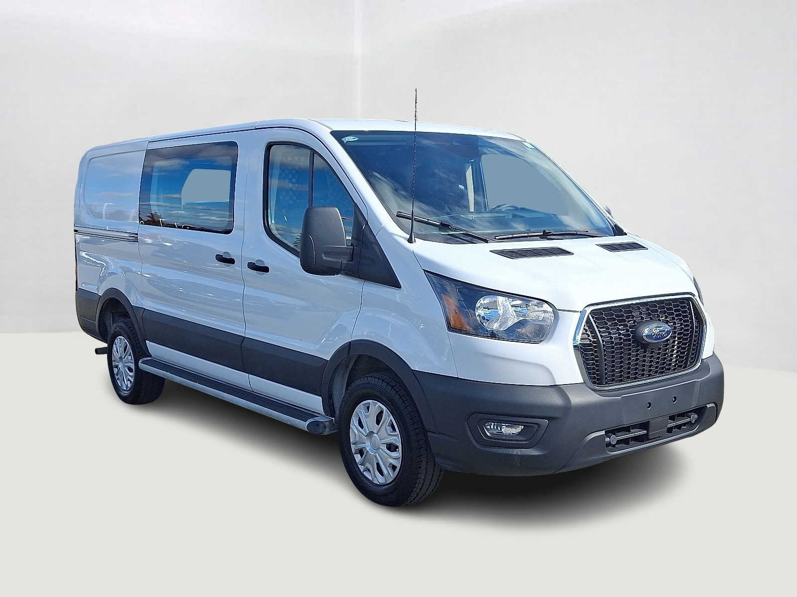 Thumbnail: 2023 Ford Transit Series - 4