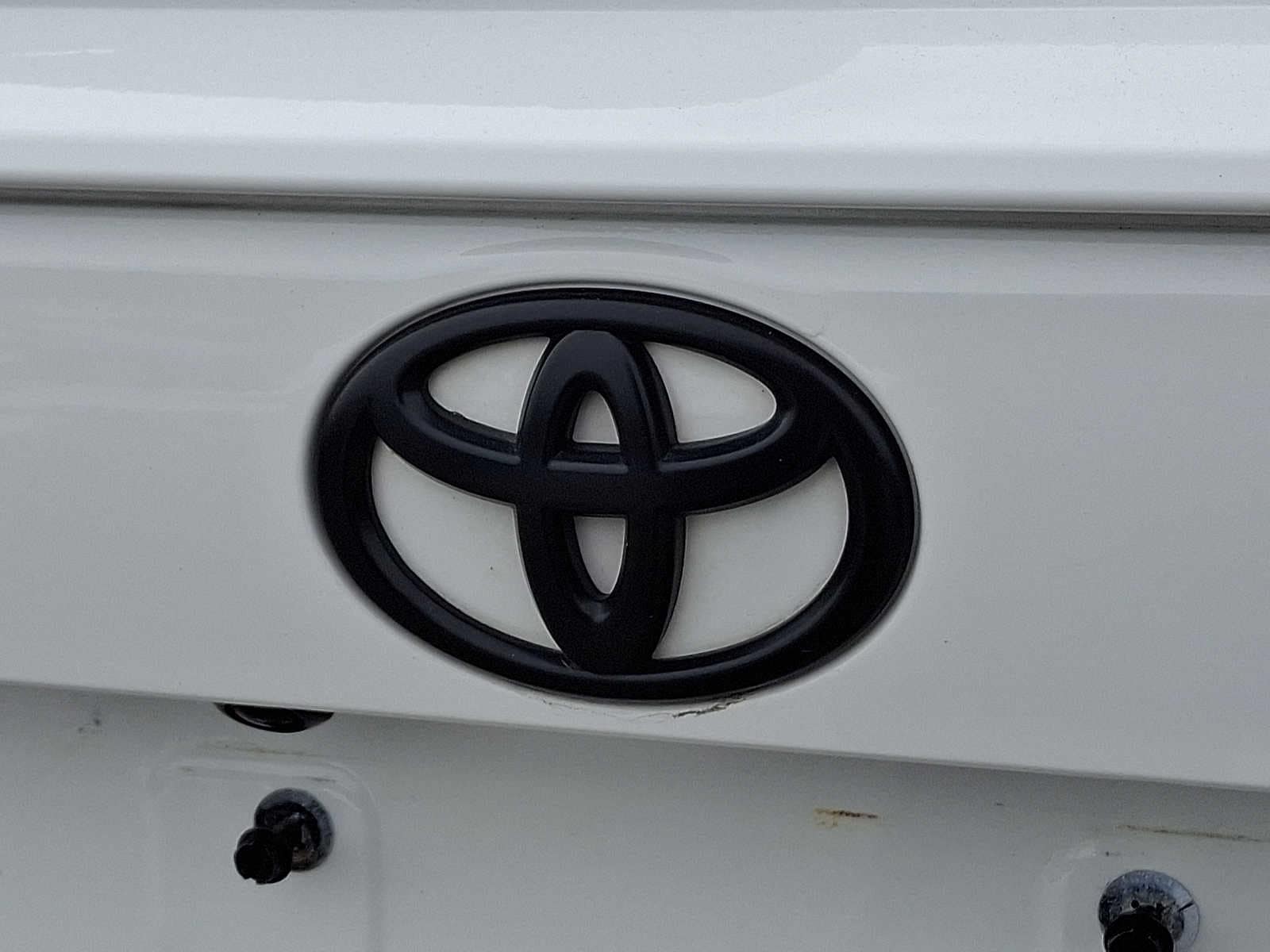 Thumbnail: 2021 Toyota RAV4 - 32