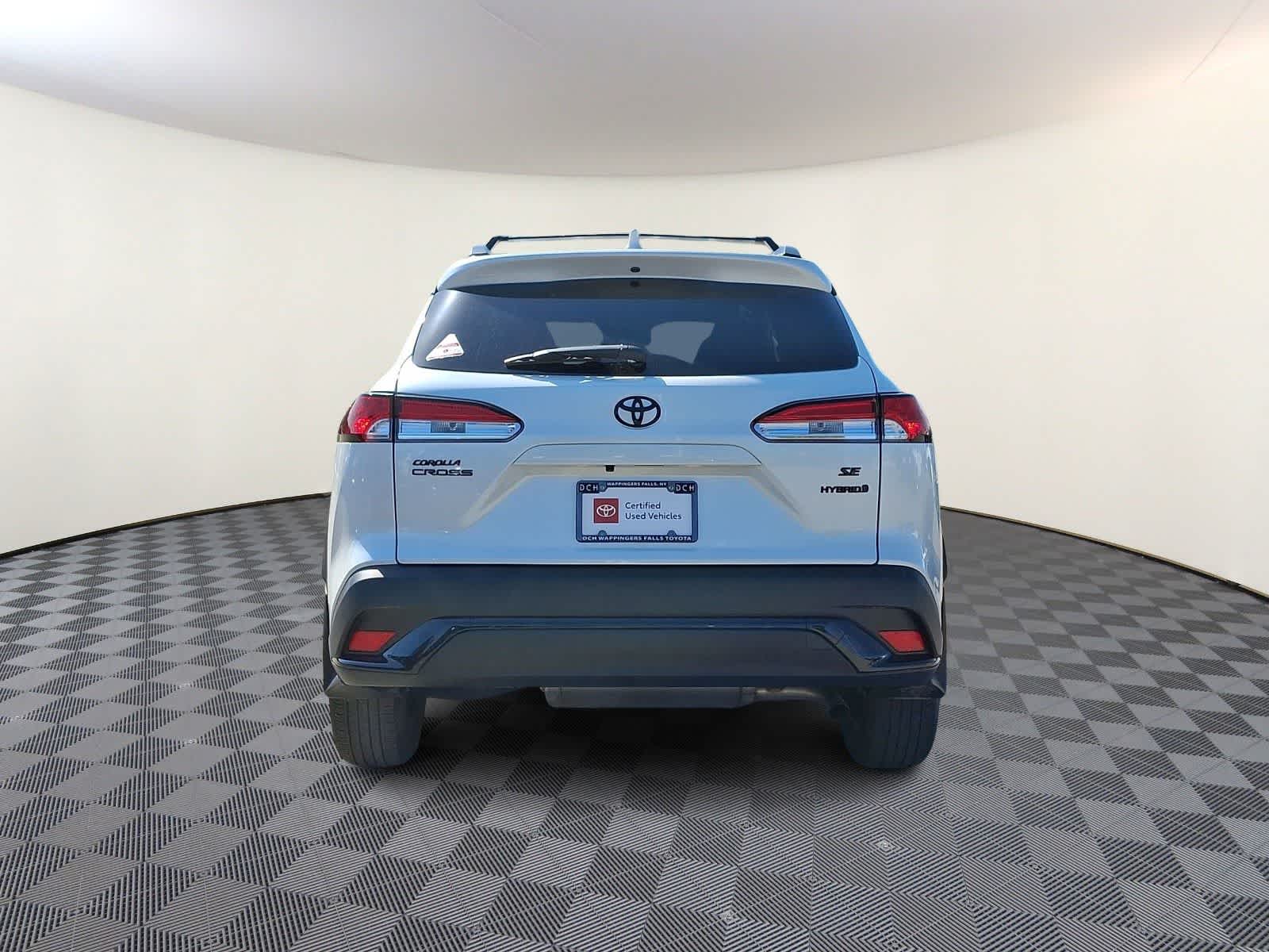 Thumbnail: 2023 Toyota Corolla Cross - 7