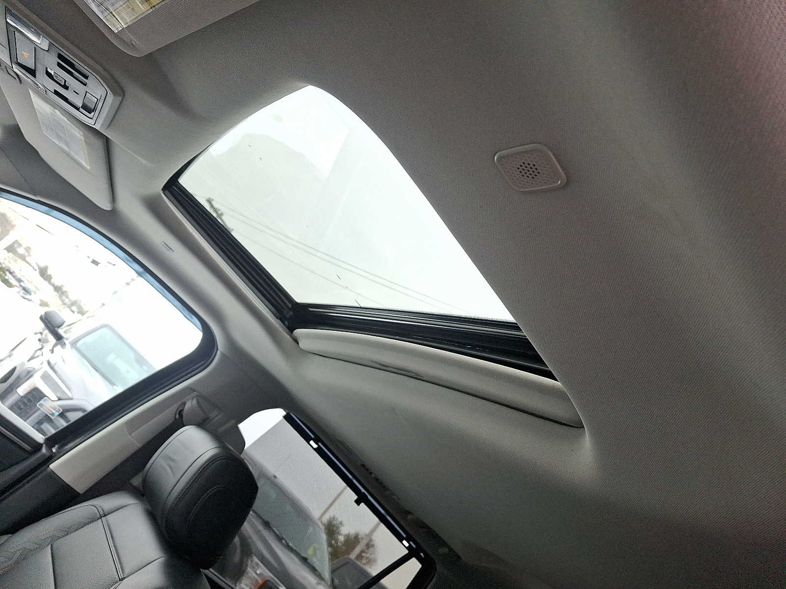 Thumbnail: 2023 Toyota Sequoia - 19