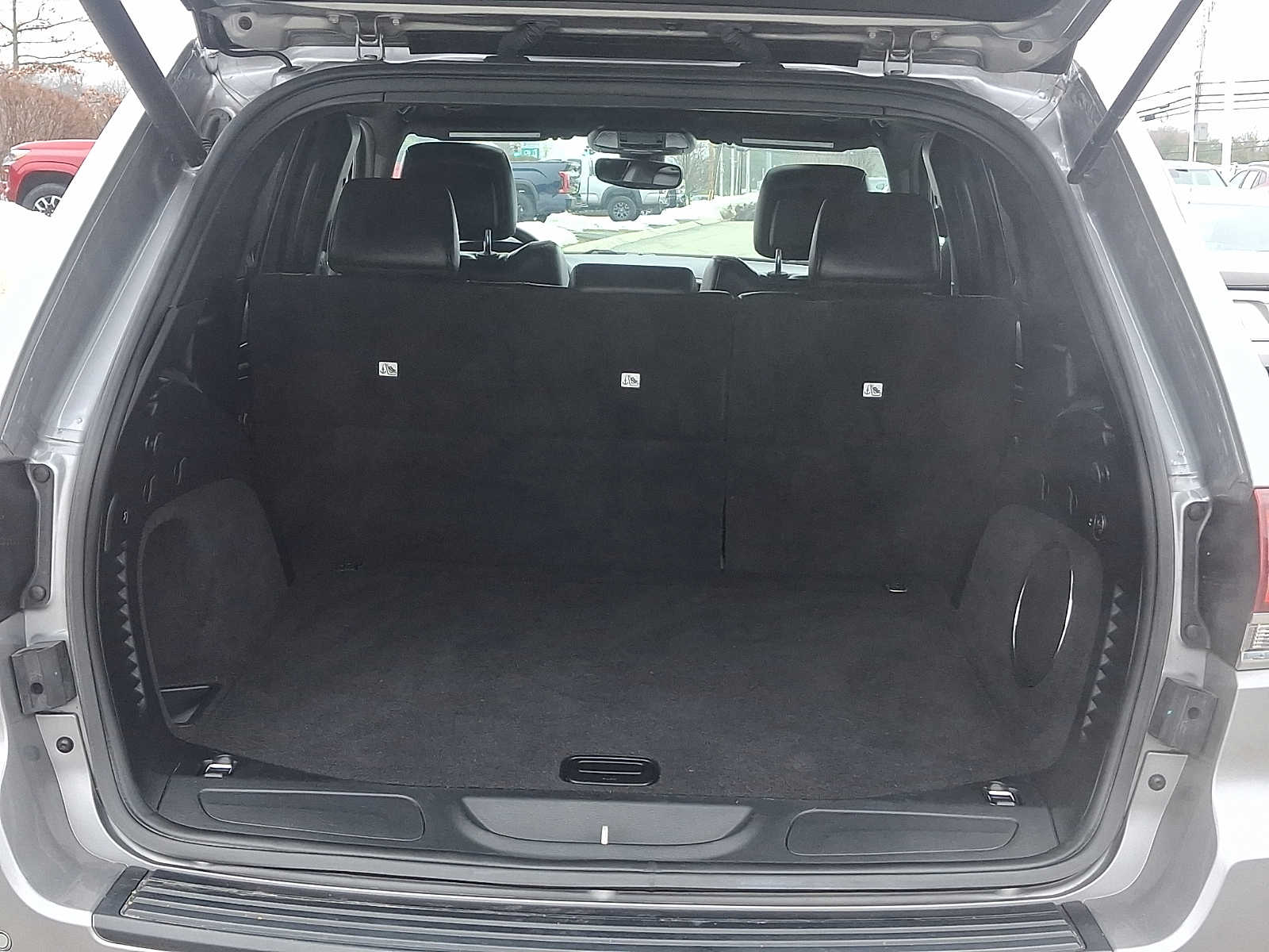 Thumbnail: 2020 Jeep Grand Cherokee - 28