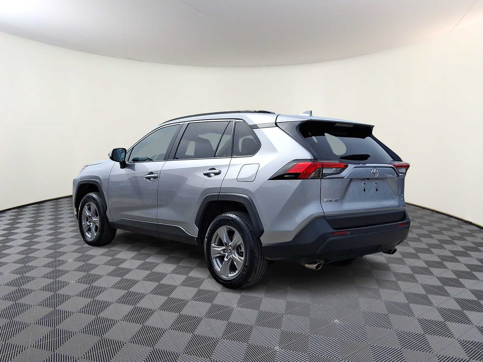 Thumbnail: 2025 Toyota RAV4 - 9