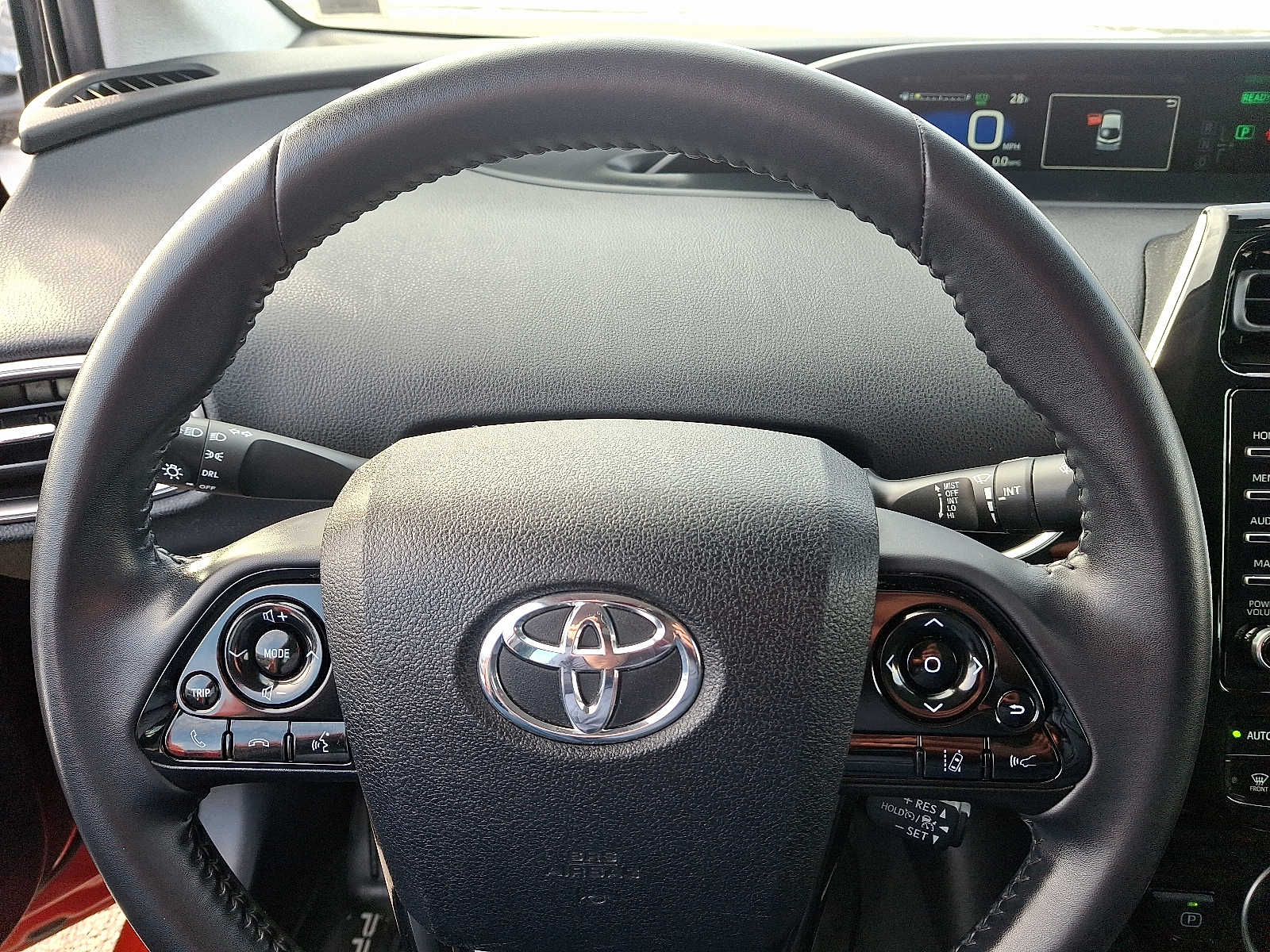 Thumbnail: 2020 Toyota Prius Prime - 21