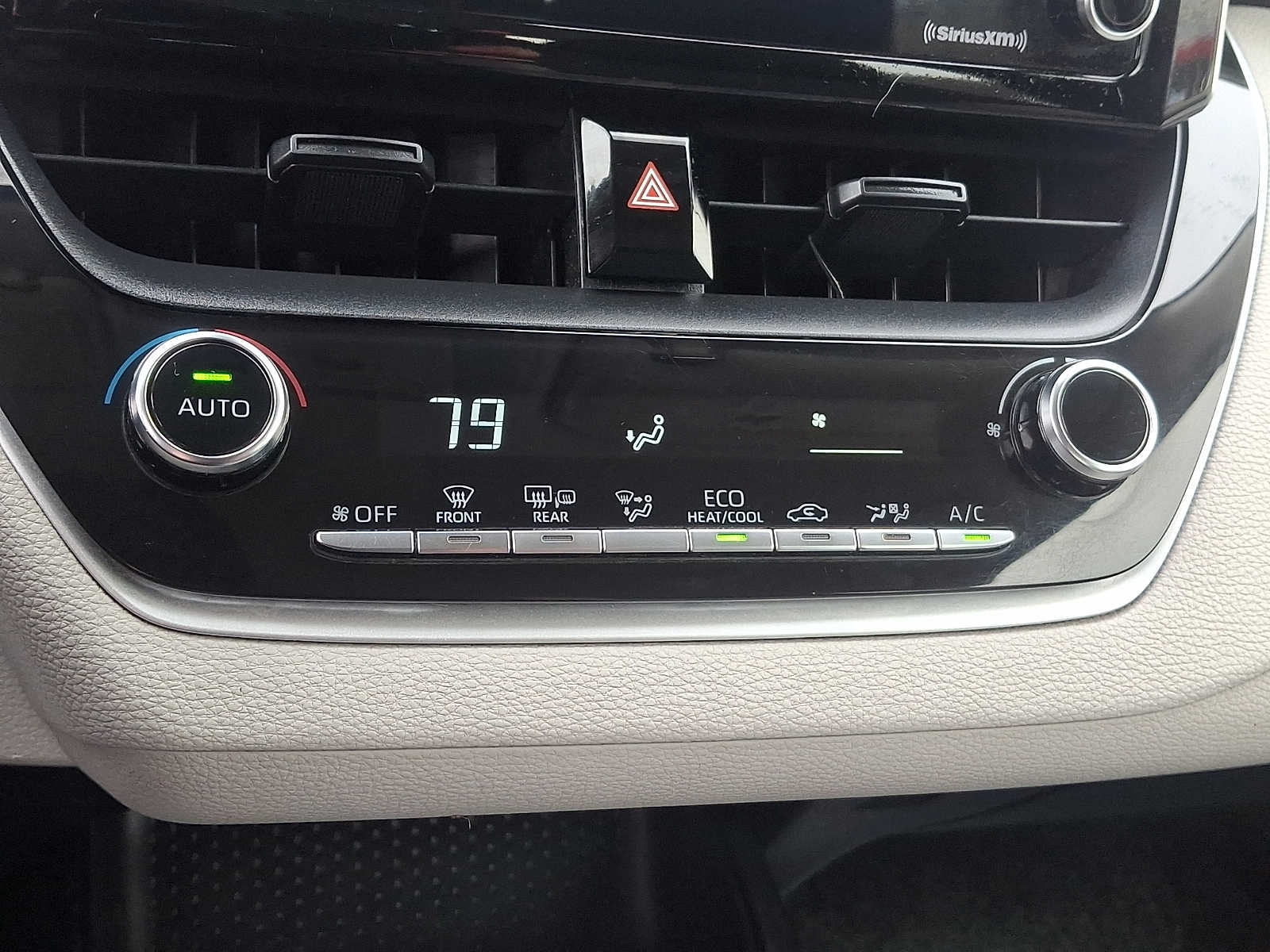 Thumbnail: 2021 Toyota Corolla - 18