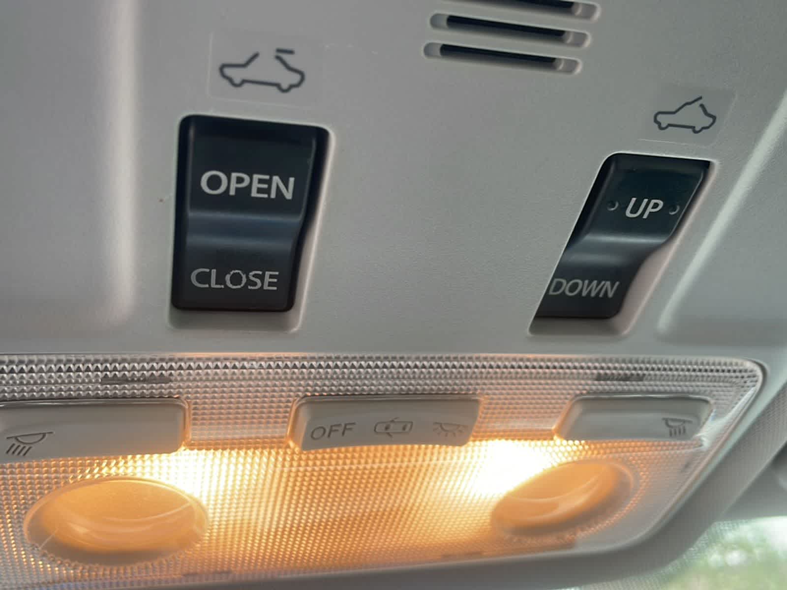 Thumbnail: 2014 Toyota Corolla - 17