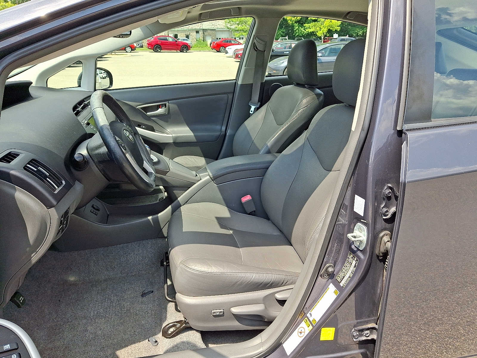 Thumbnail: 2011 Toyota Prius - 15