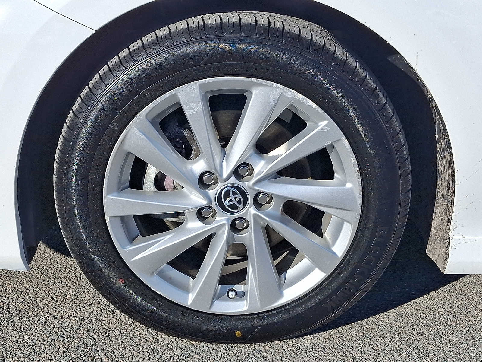 Thumbnail: 2023 Toyota Camry - 11